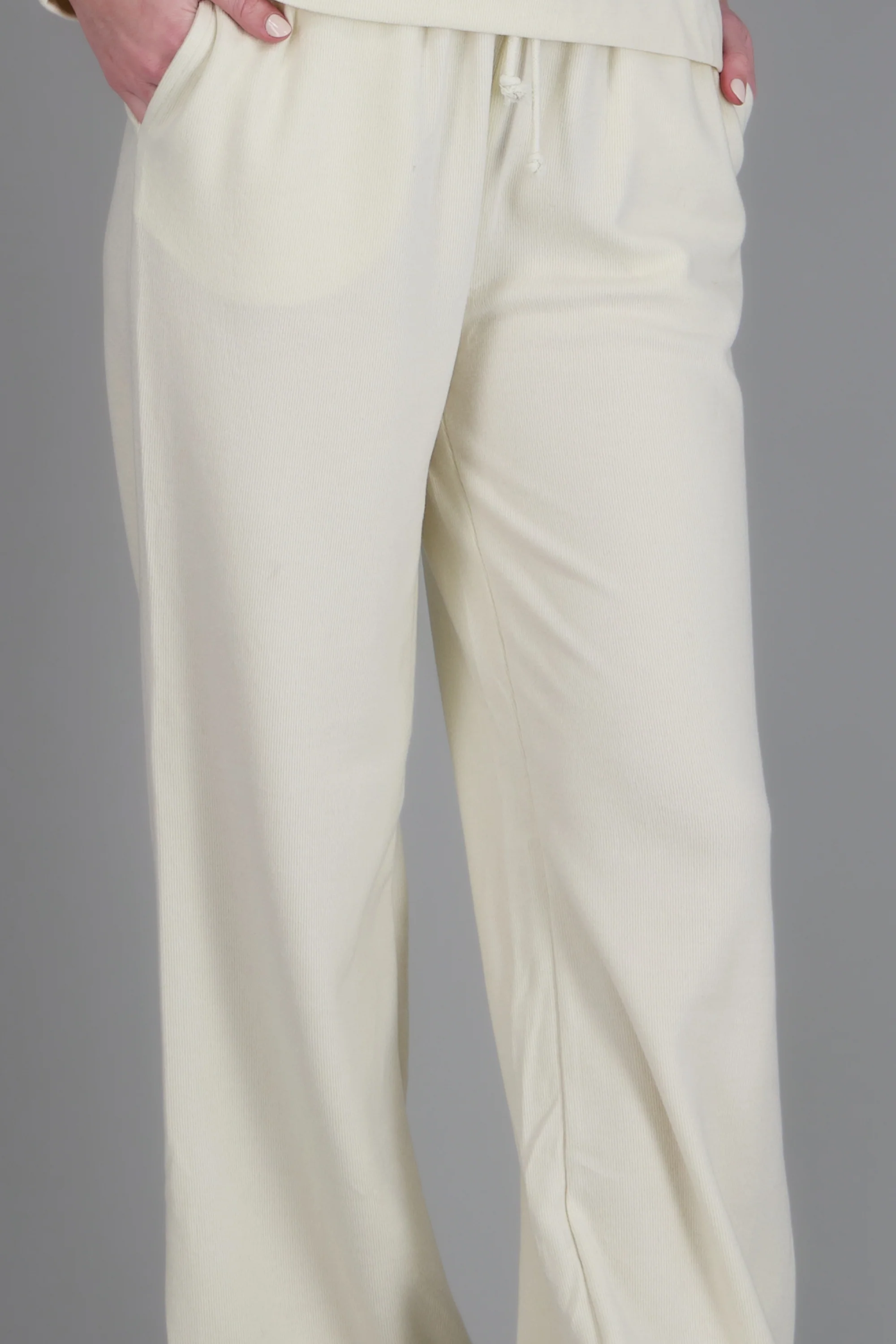 Joggers detalle resorte tacto suave - Image 5