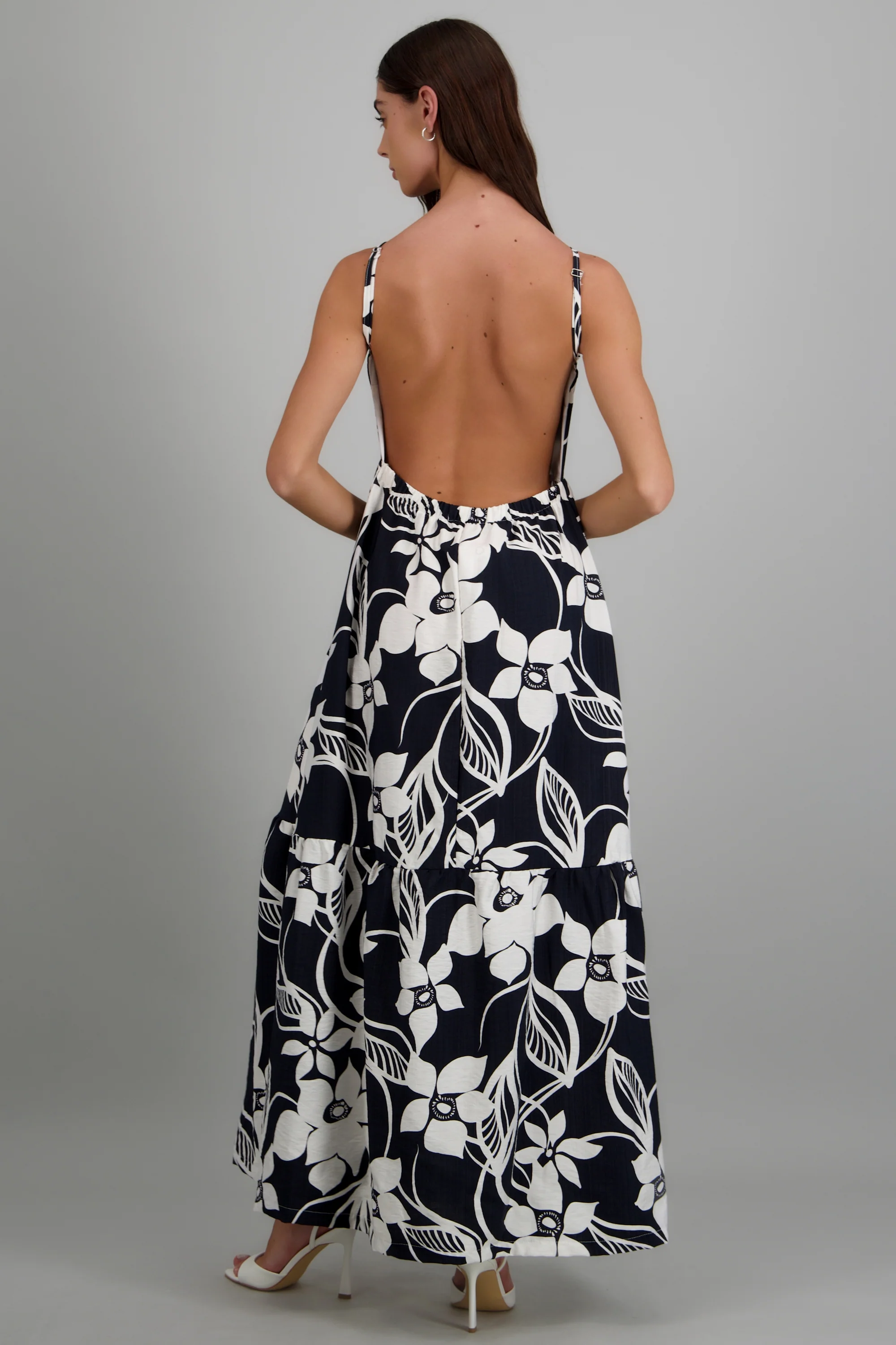 Vestido maxi escote espalda estampado flores - Image 4