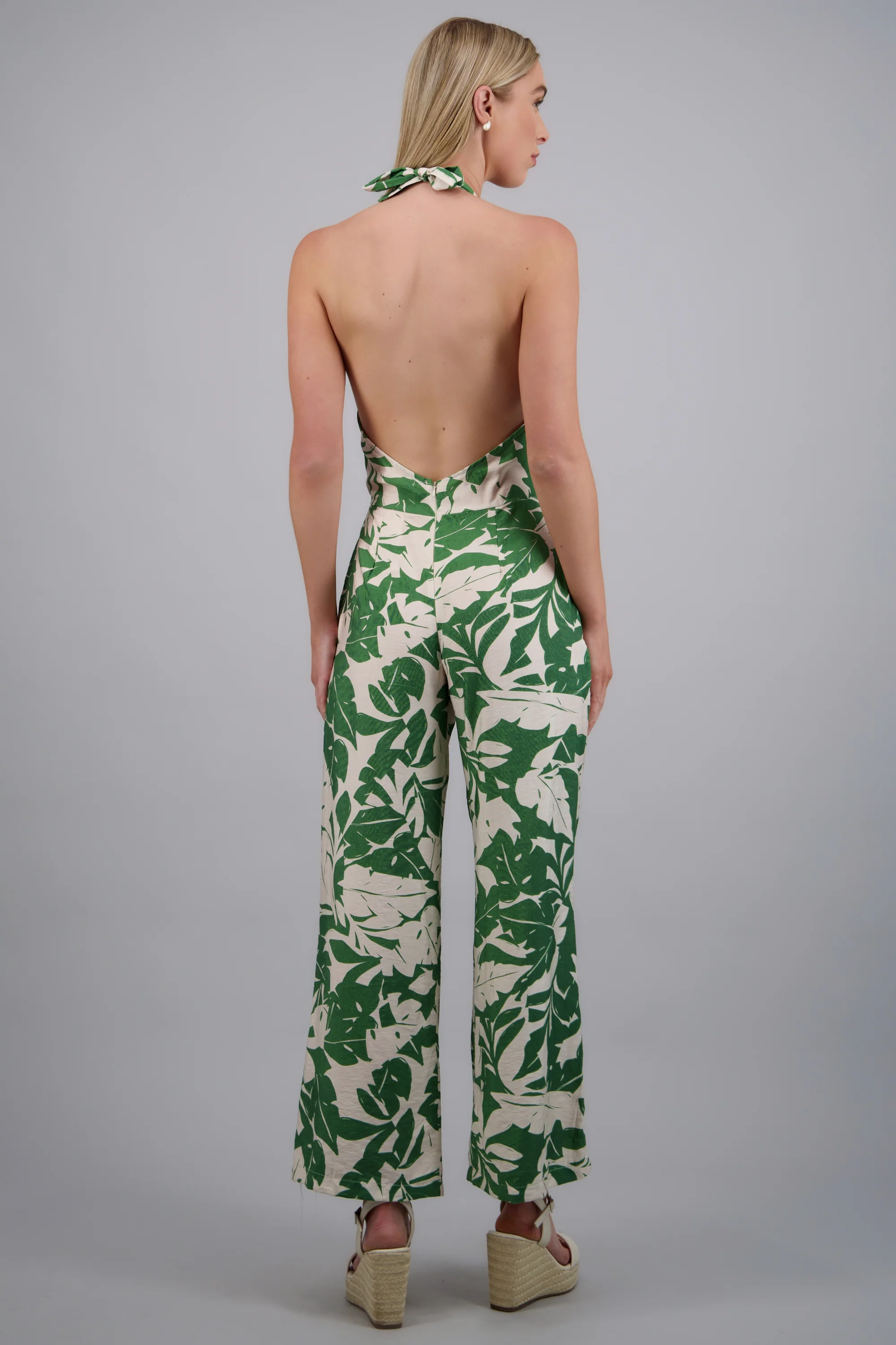 Jumpsuit halter estampado tropical - Image 4