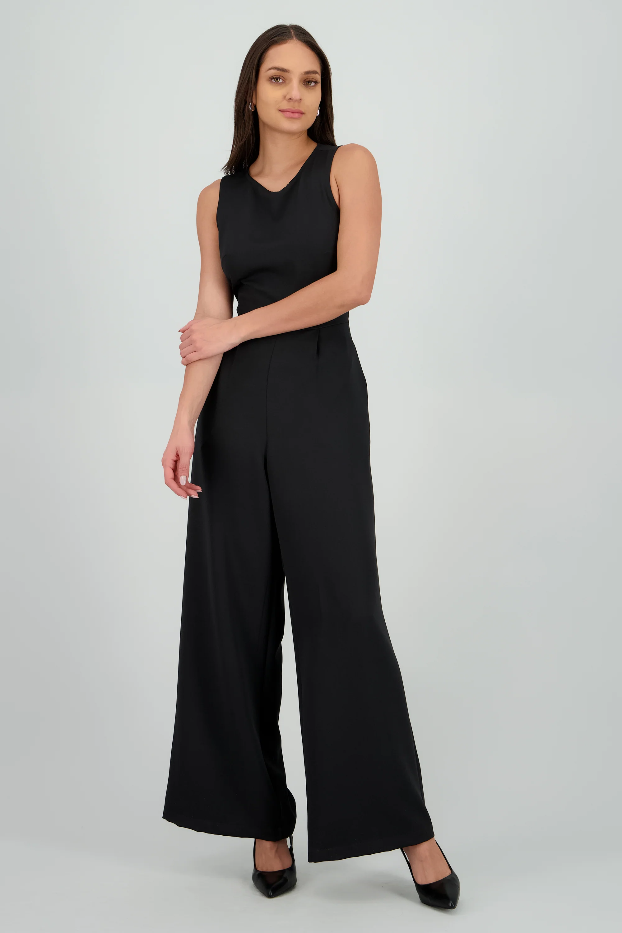 Jumpsuit liso detalle escote espalda - Image 2
