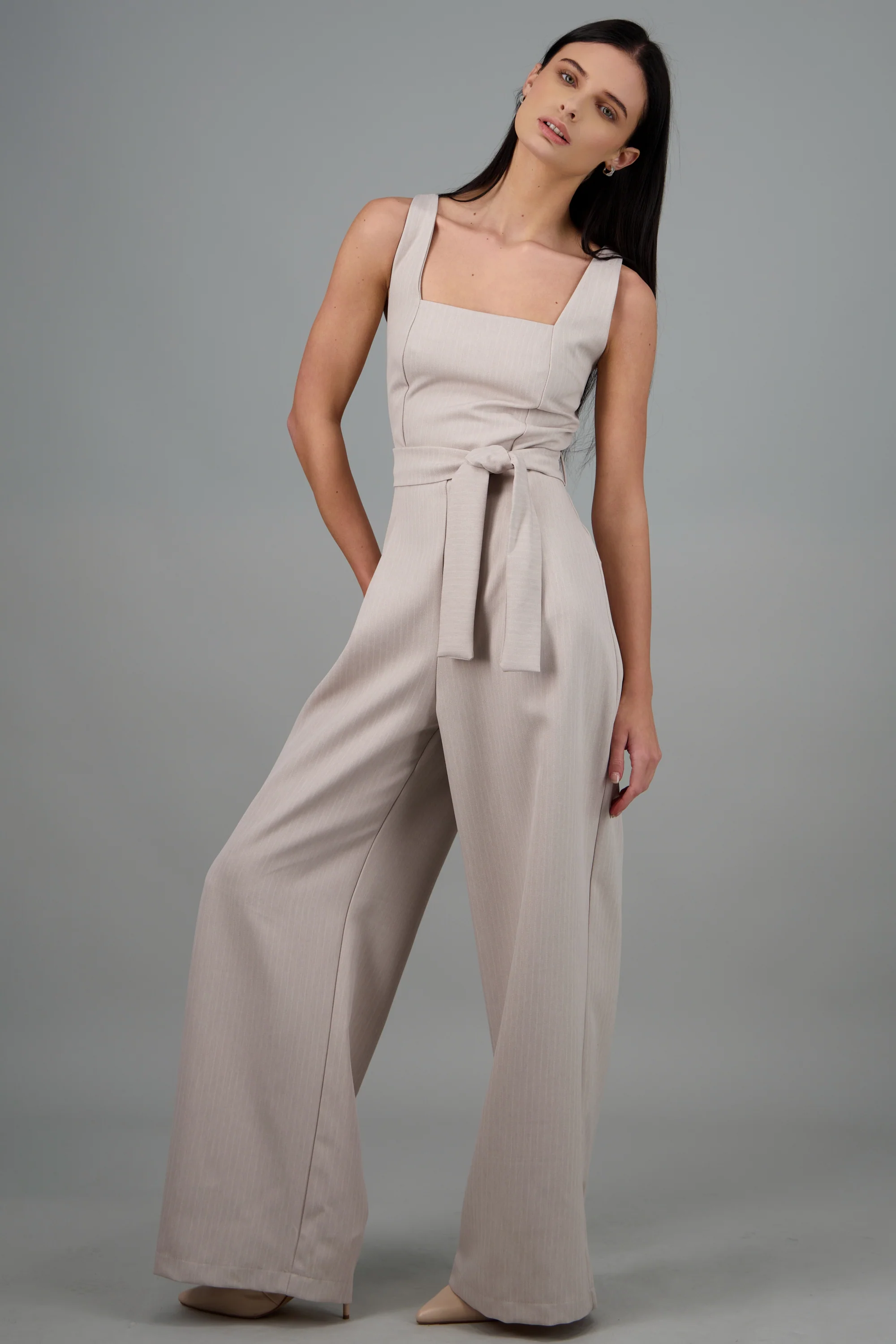 Jumpsuit sastreado esc cuadrado - Image 2