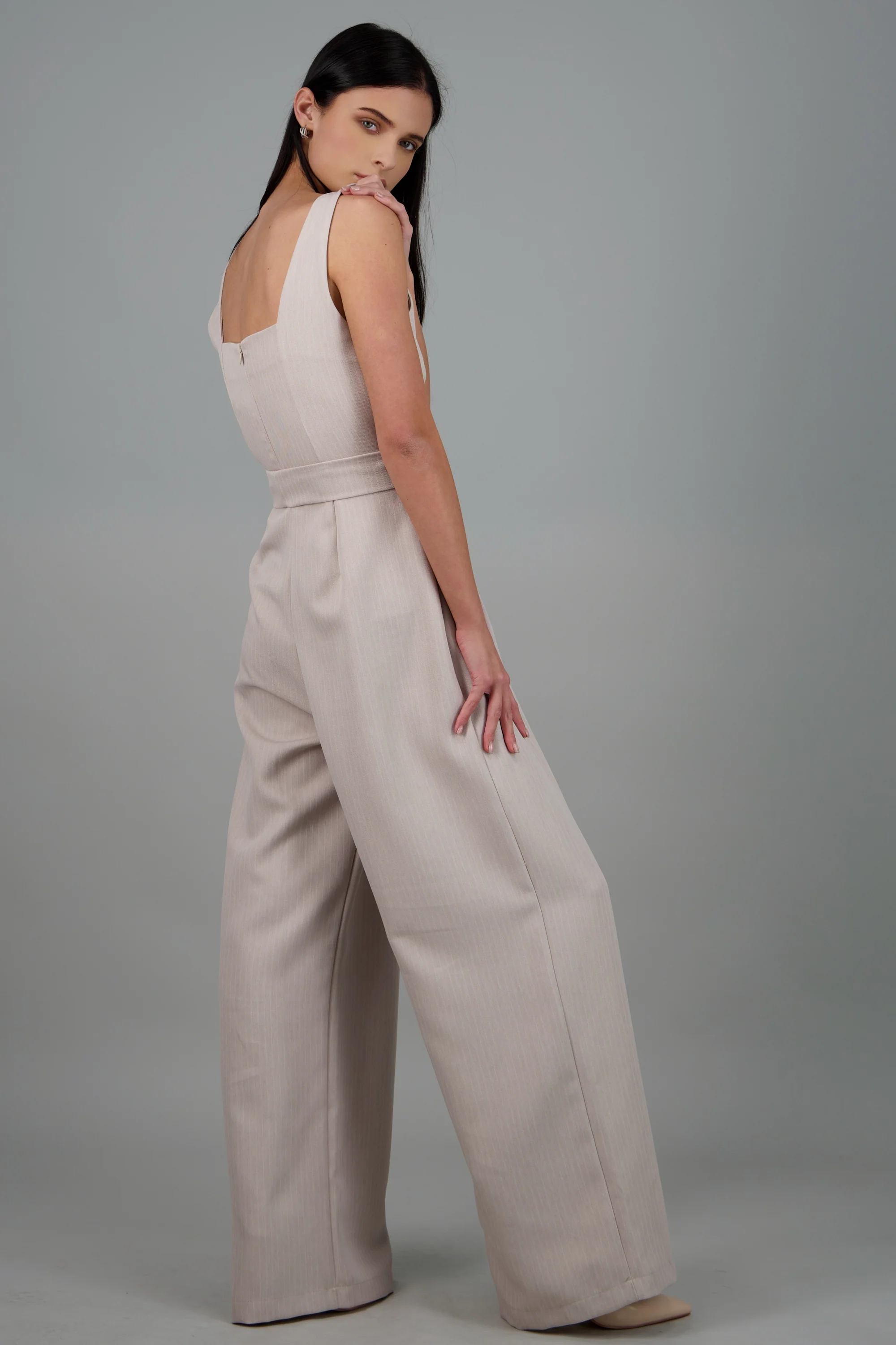 Jumpsuit sastreado esc cuadrado - Image 4