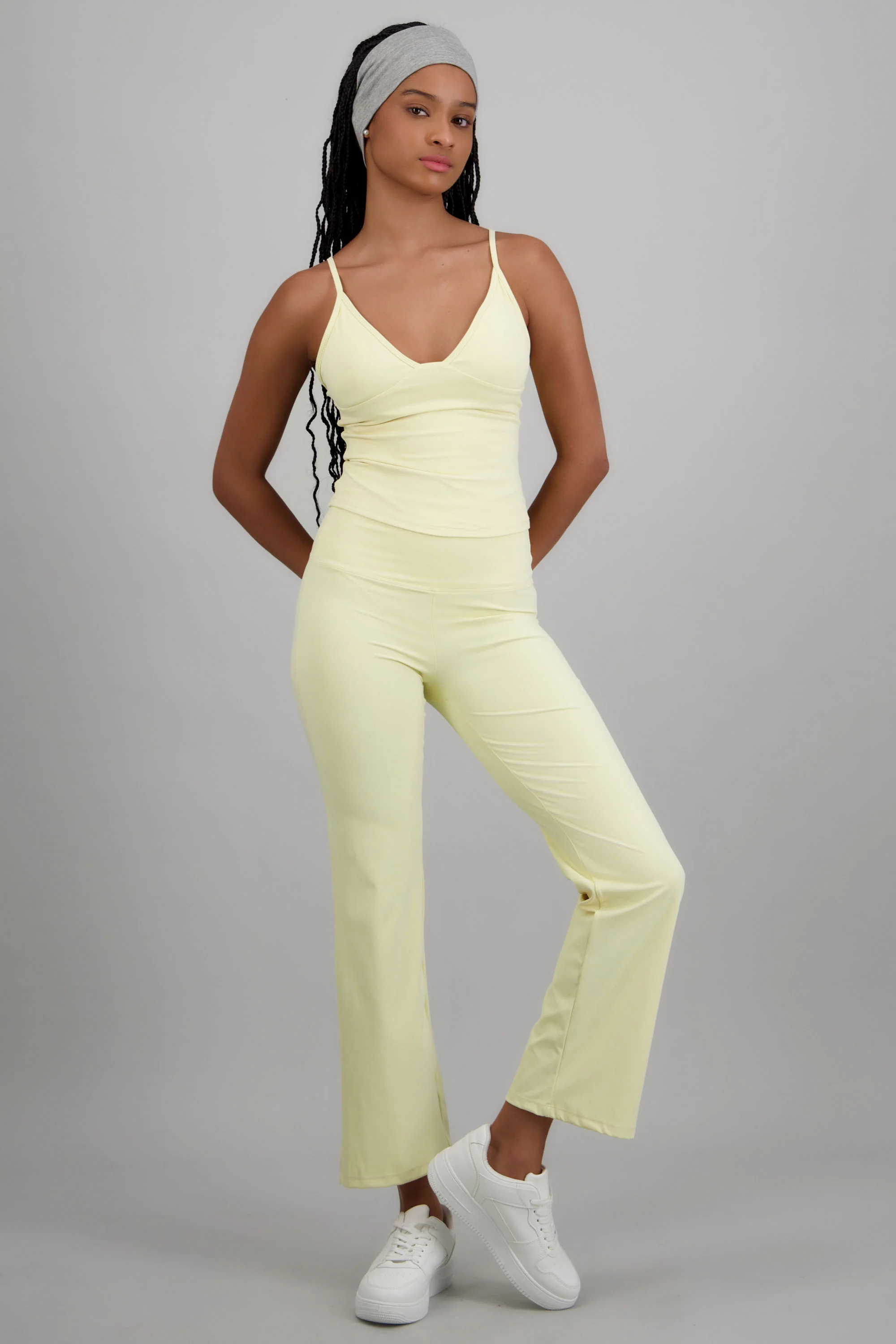 Leggings deportivos flare lisos - Image 2