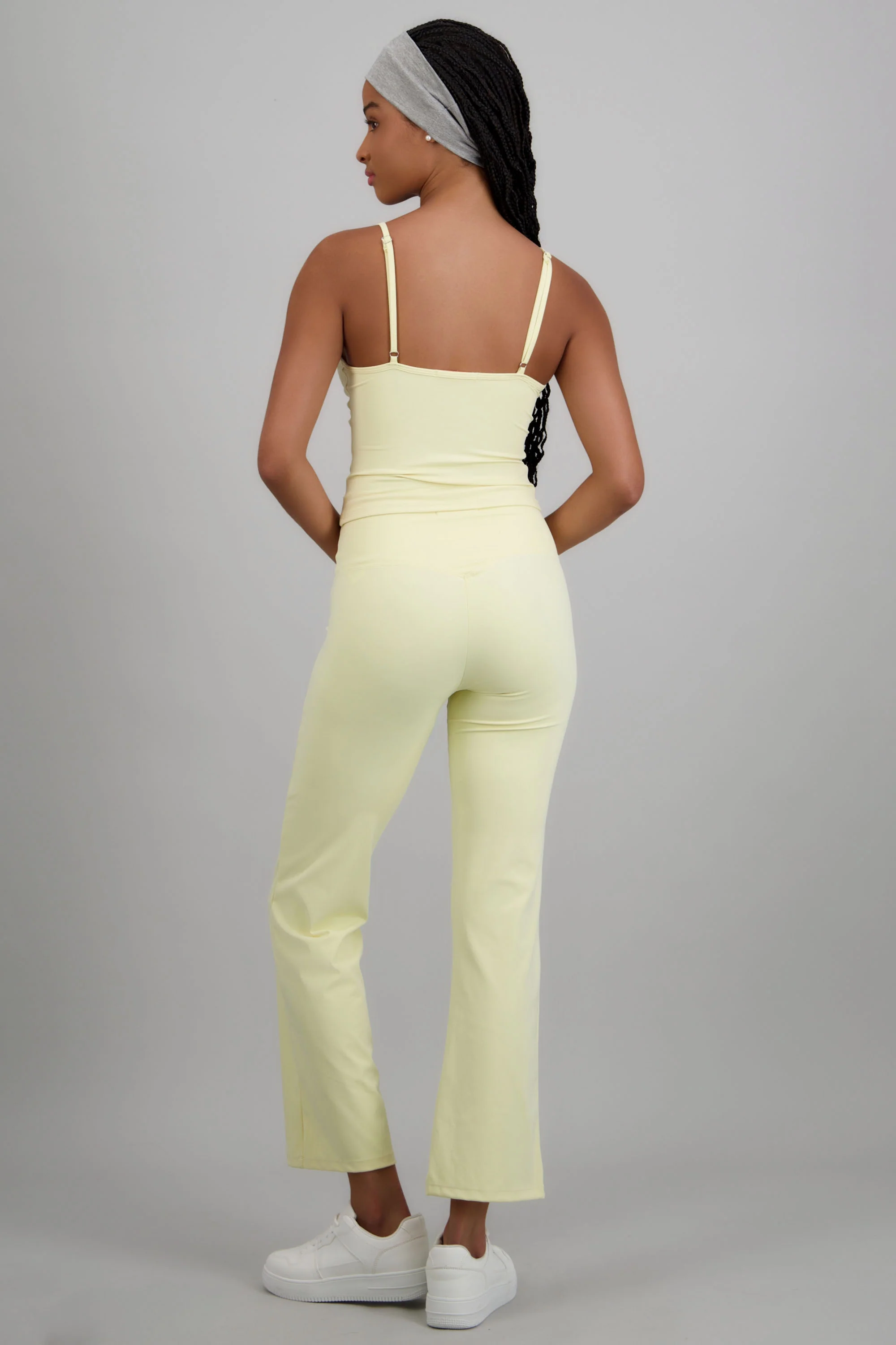 Leggings deportivos flare lisos - Image 4
