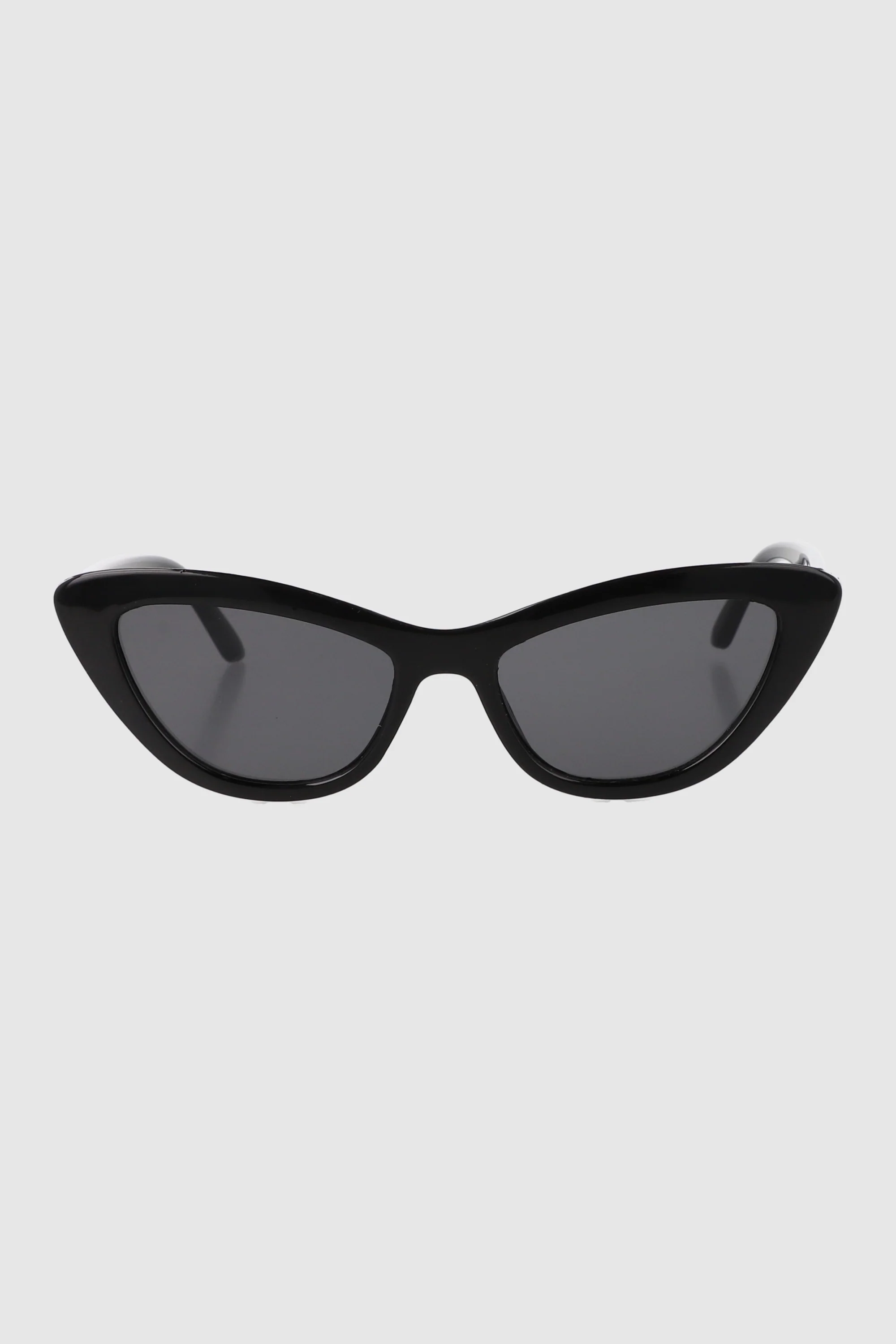 Lentes de sol alargados