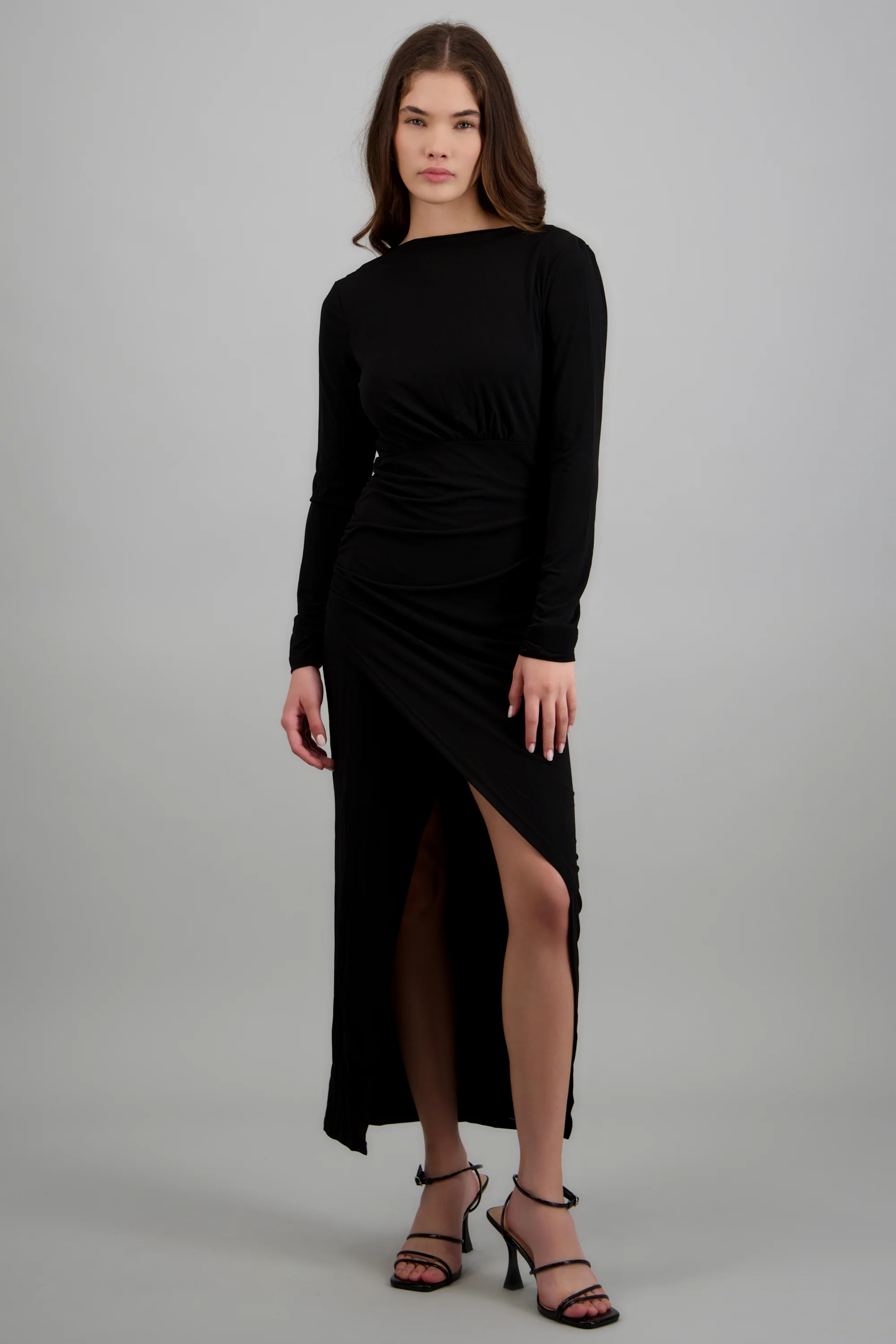 Maxi vestido detalle costado escote espalda