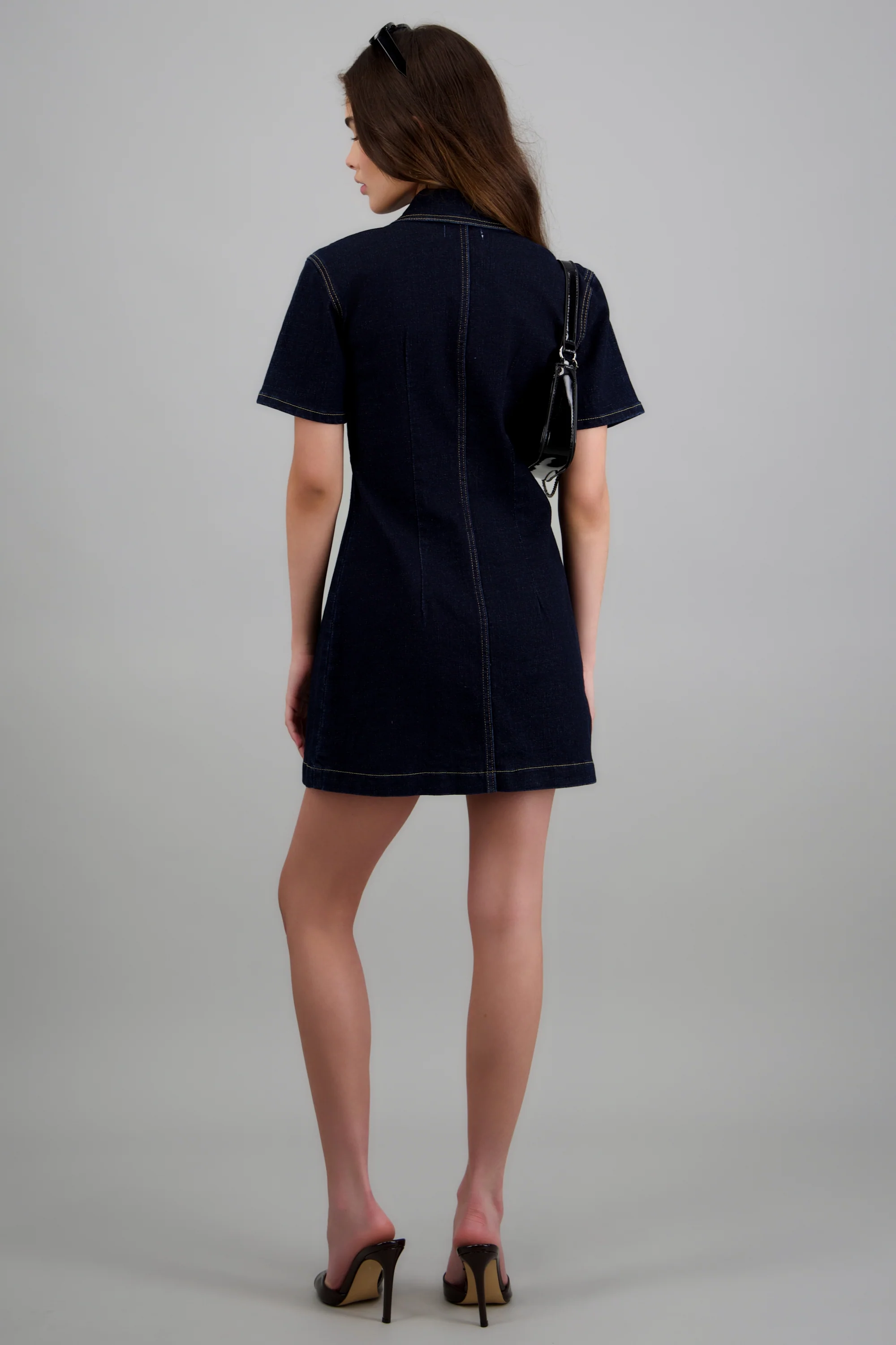 Mini vestido manga corta - Image 3