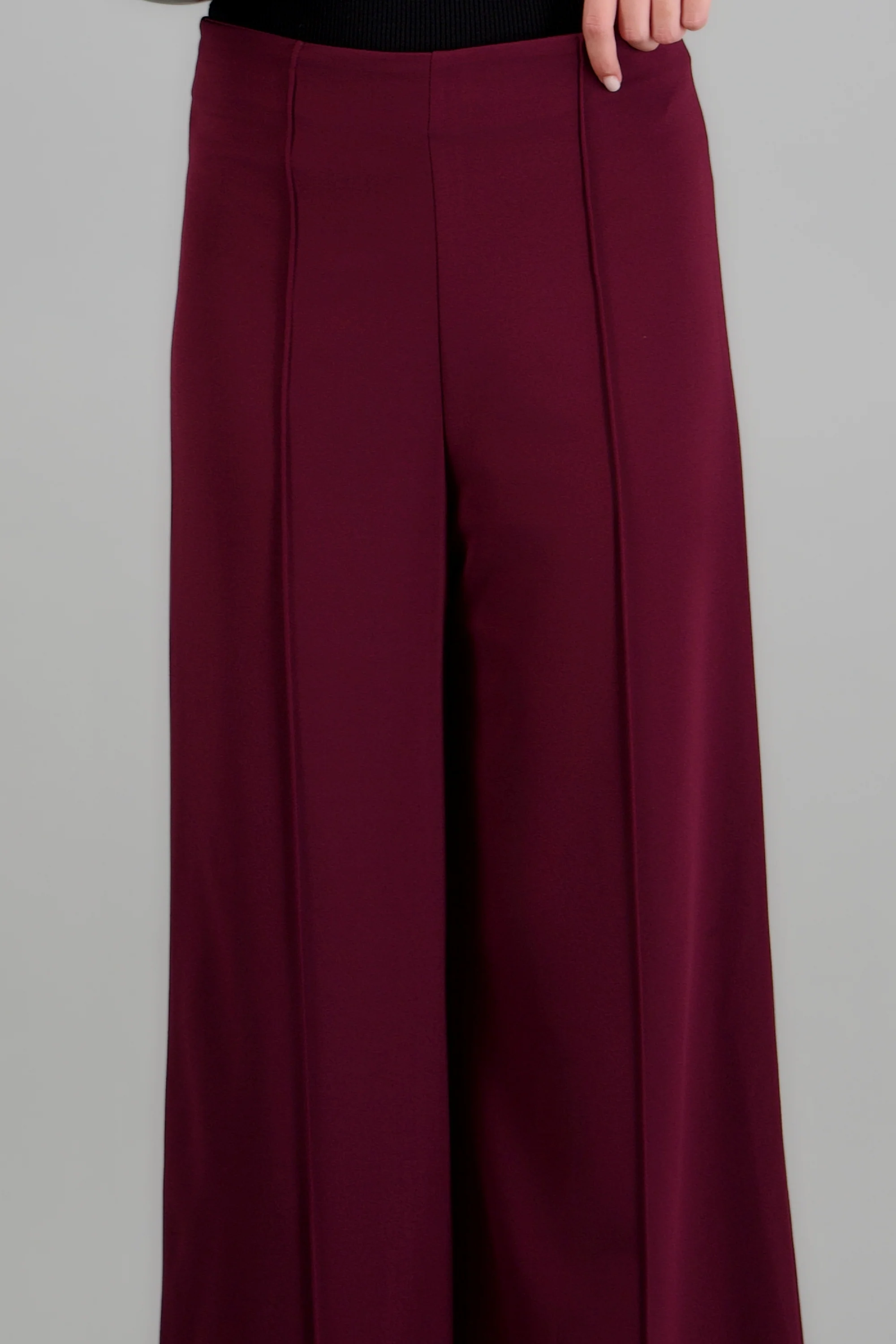 Pantalo amplio costura frontal - Image 5