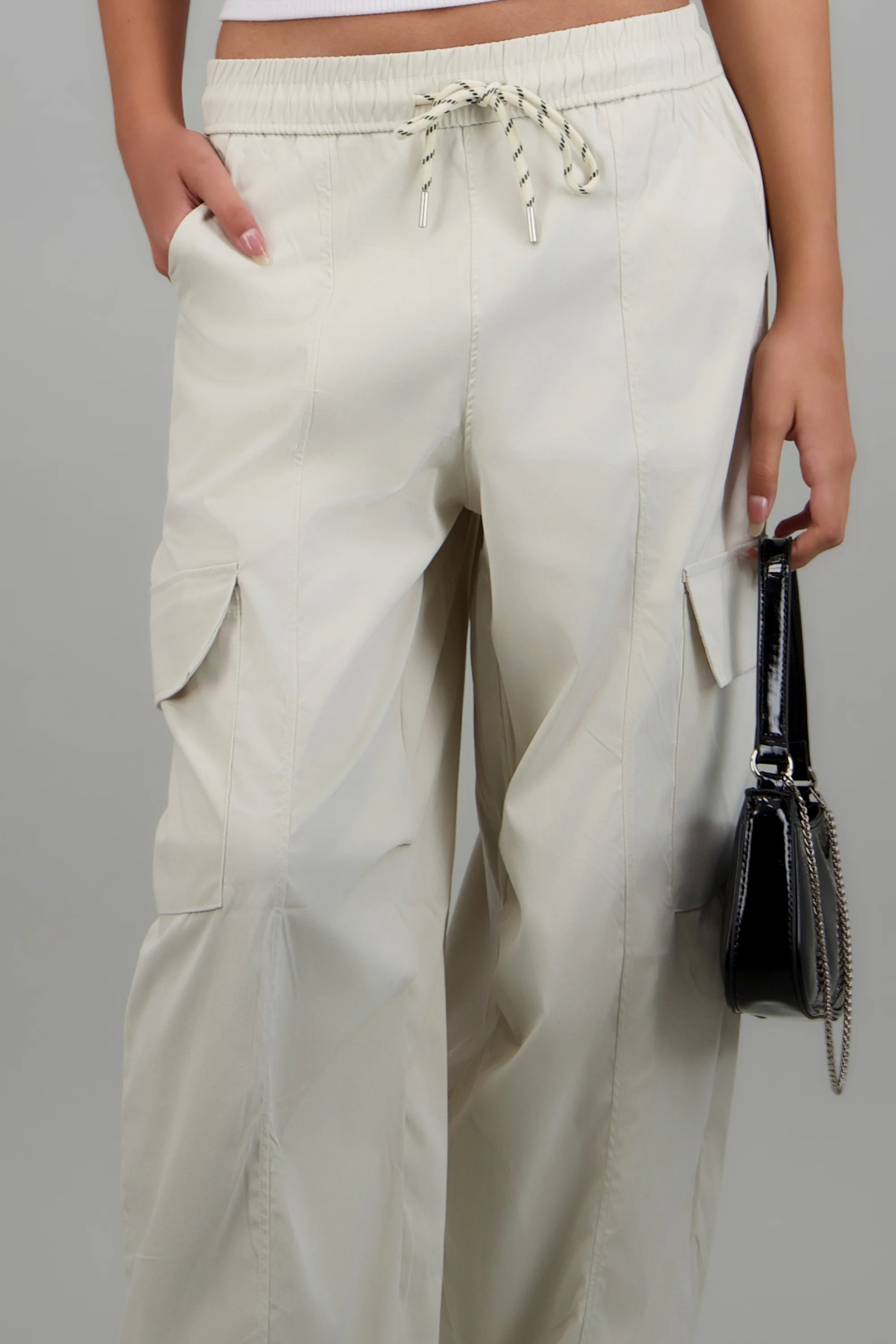 Pantalomes bolsas cargo - Image 5