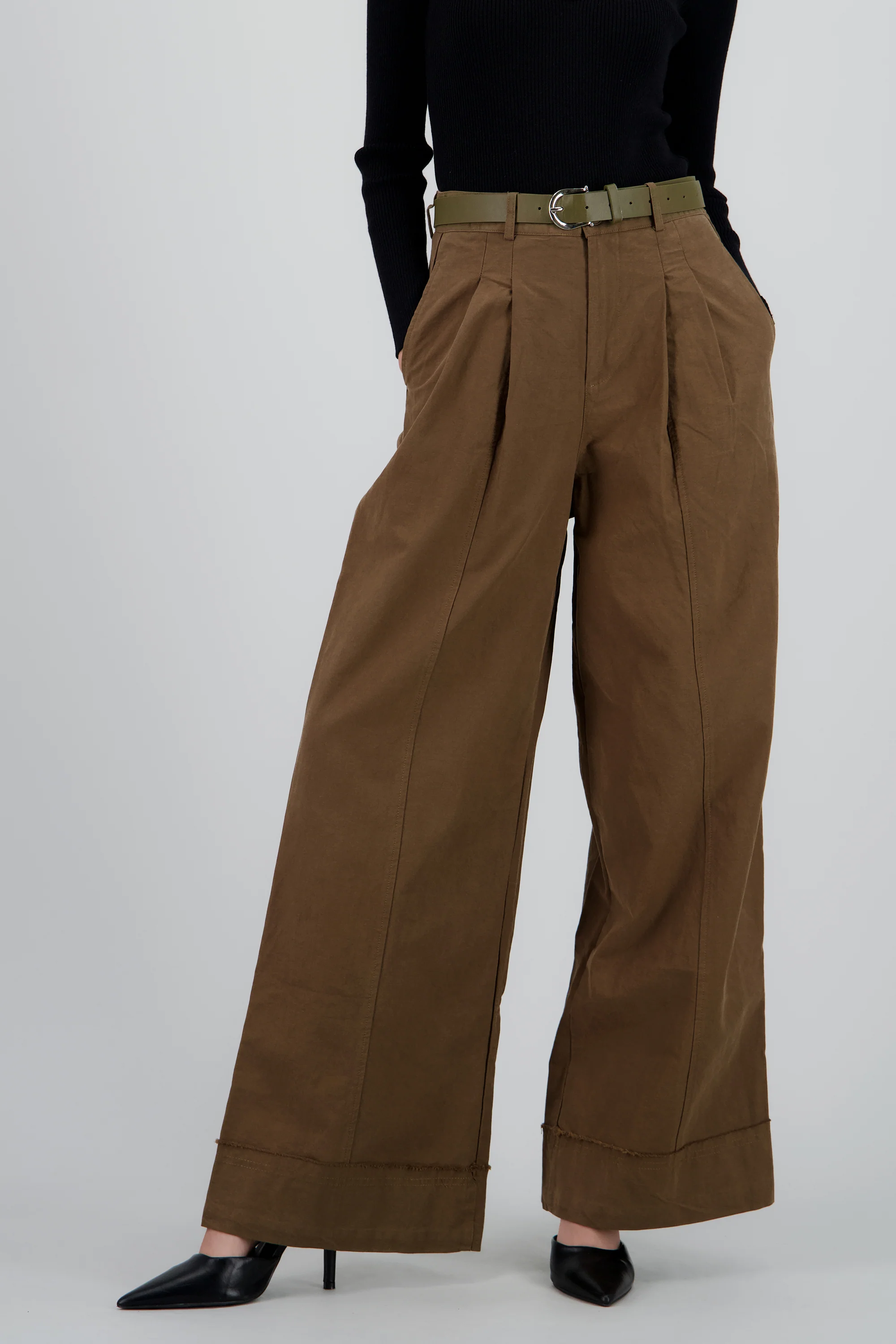 Pantalon amplio con cinturon - Image 2