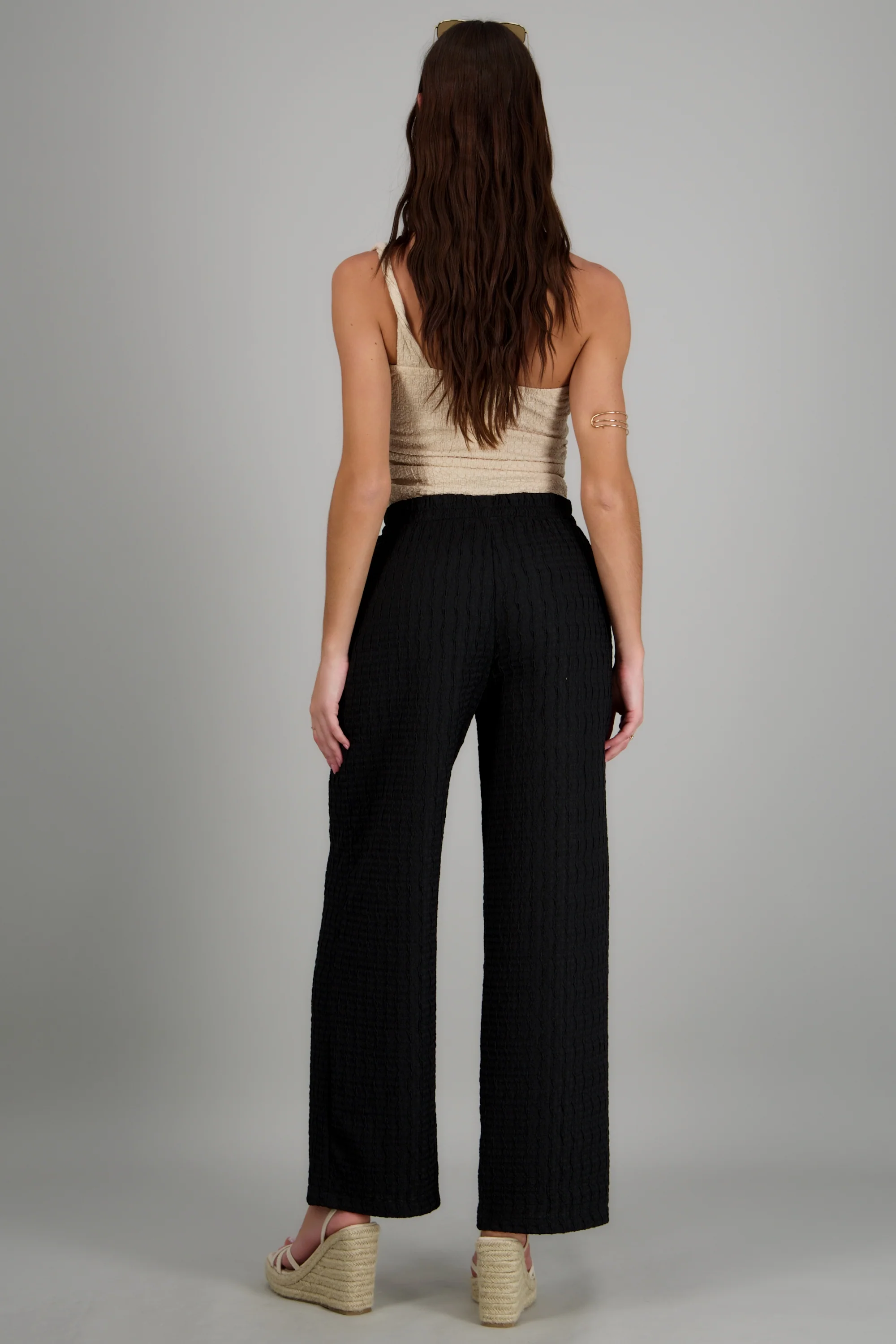 Pantalon amplio con elastico en pretina - Image 4
