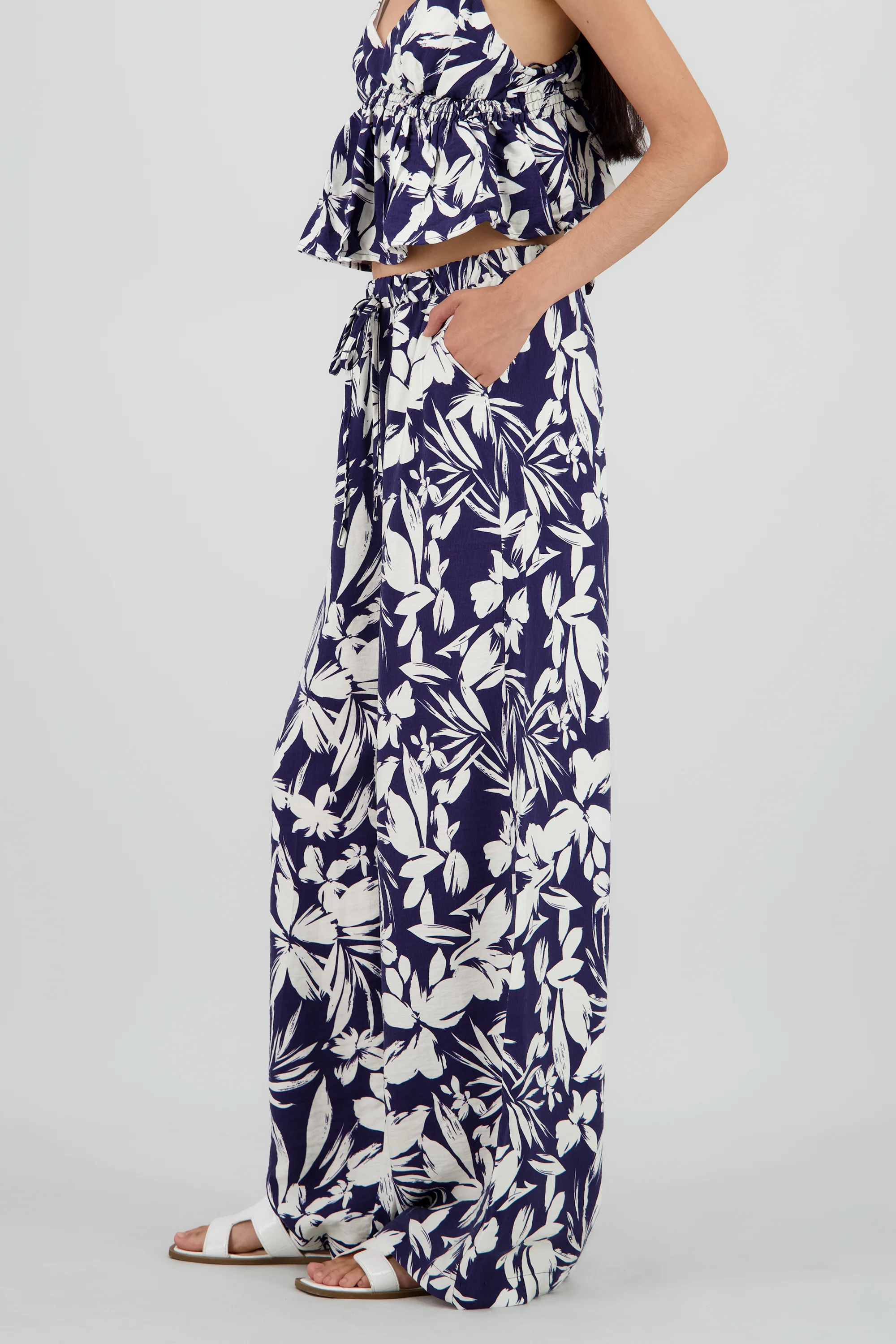 Pantalon amplio estampado - Image 3
