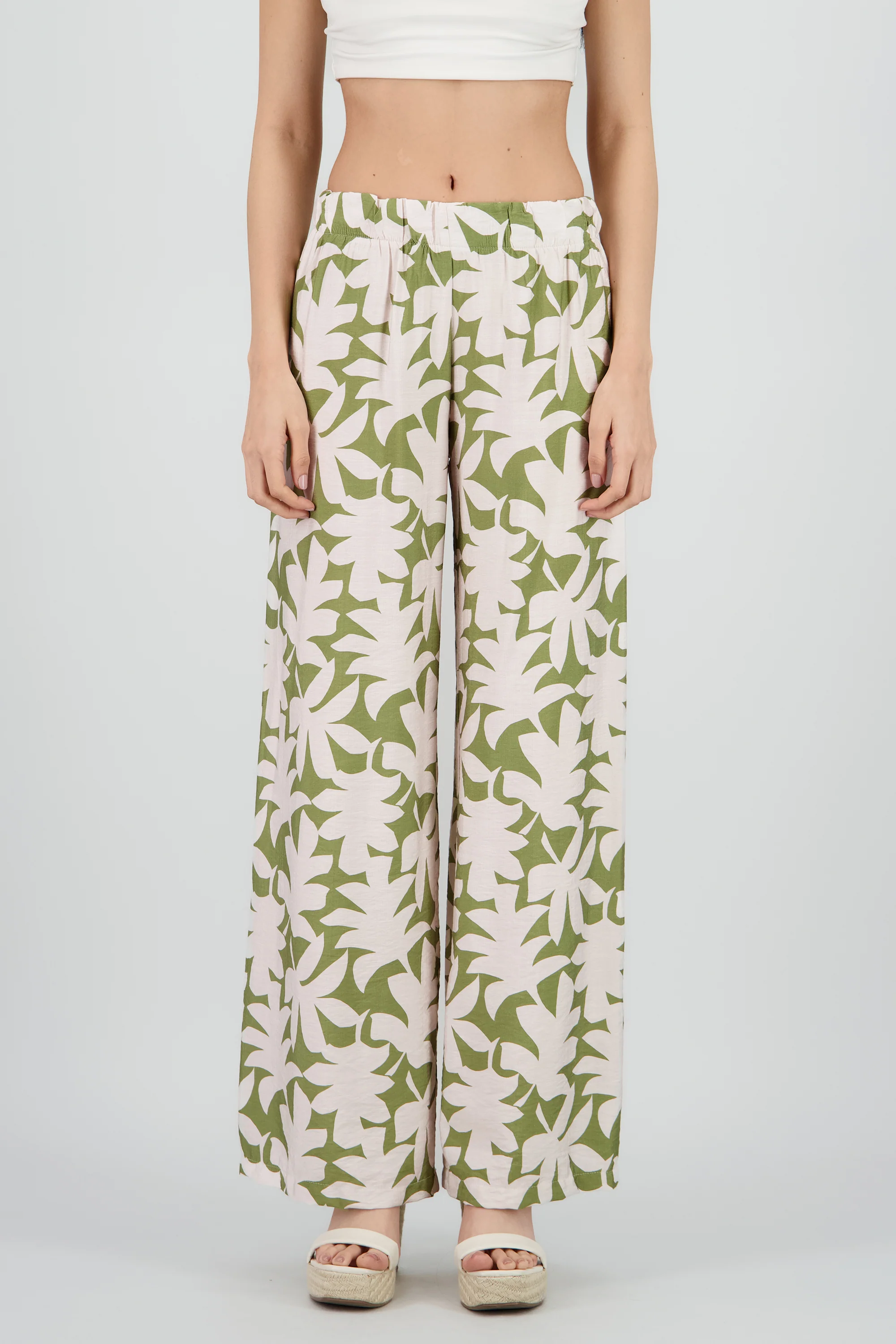 Pantalon amplio estampado flores - Image 2