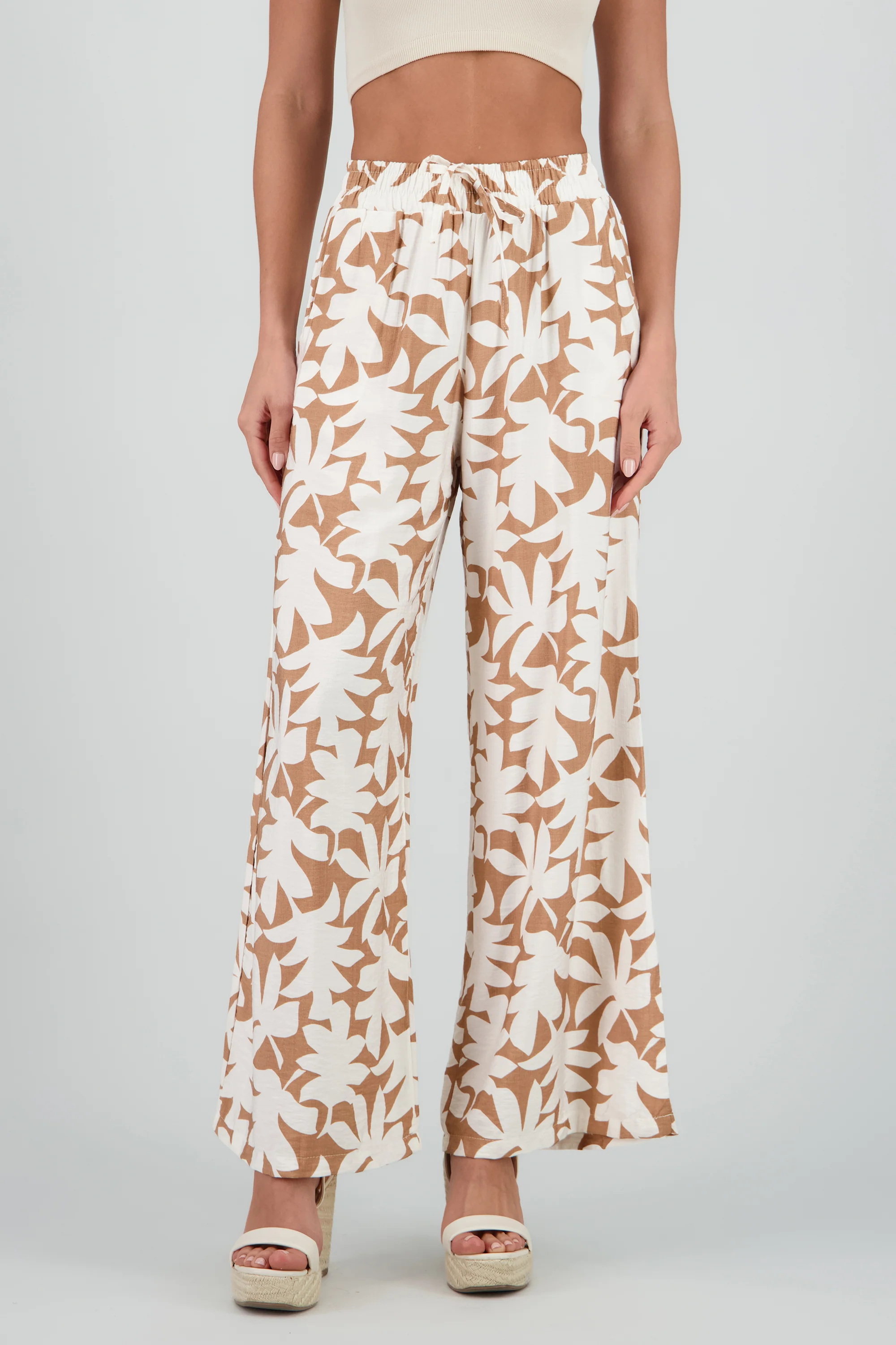 Pantalon amplio estampado tropical - Image 2