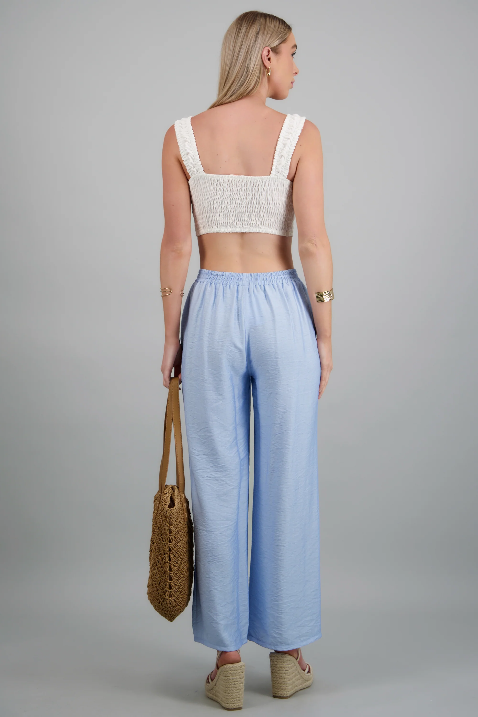 Pantalon amplio liso con resorte - Image 4