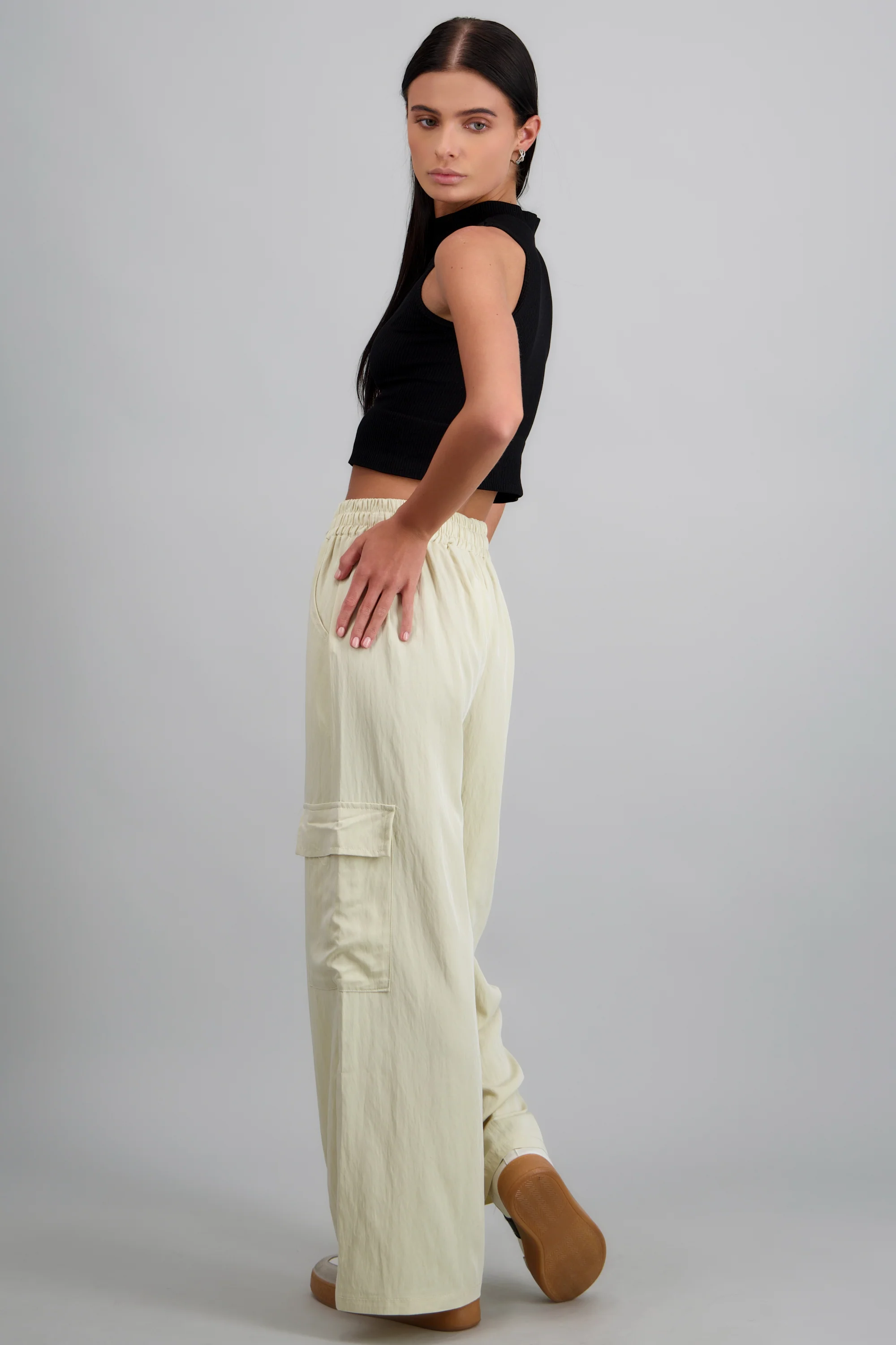 Pantalón cargo wide leg - Image 4