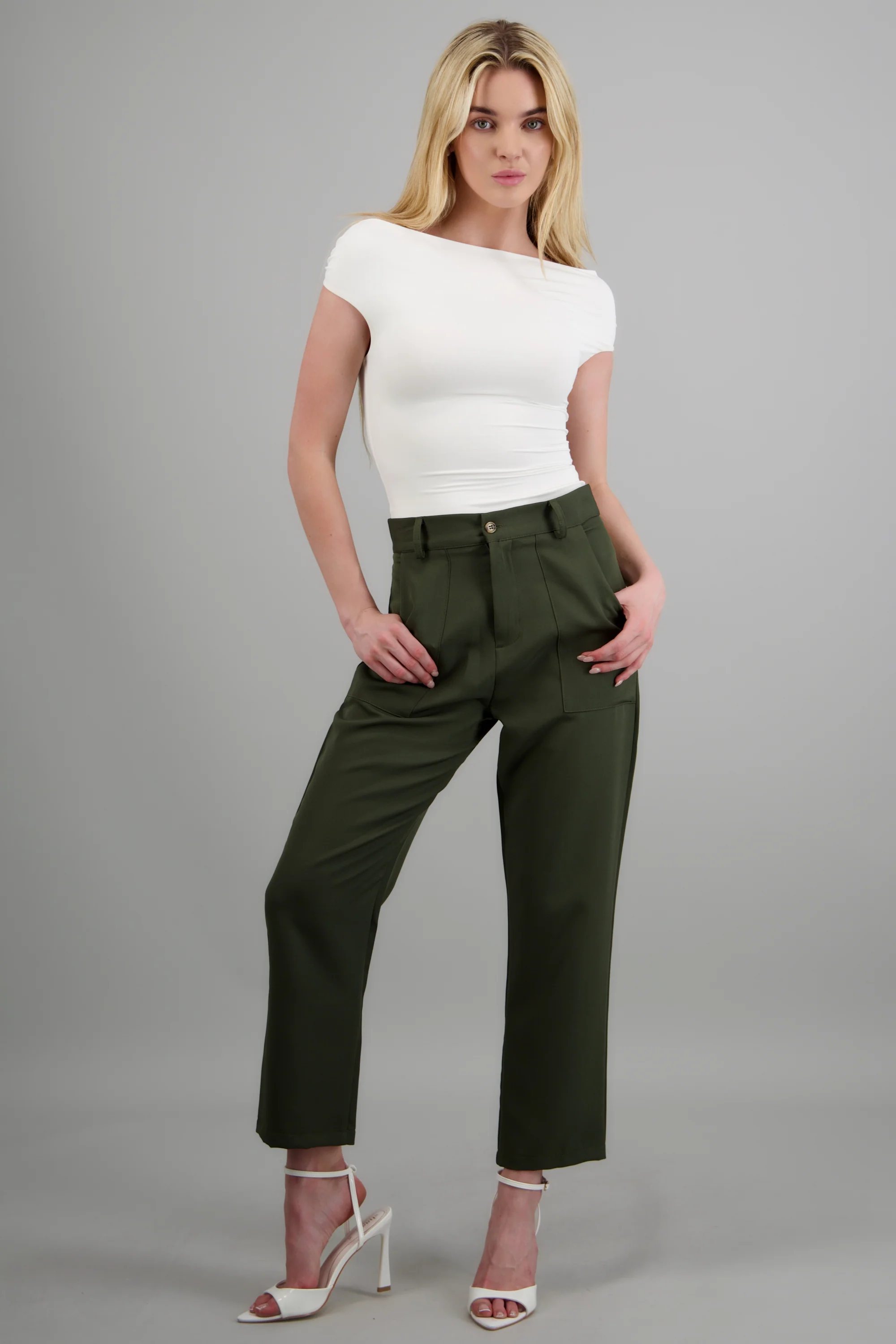 Pantalón Cintura Alta Capri Bolsas - Image 3