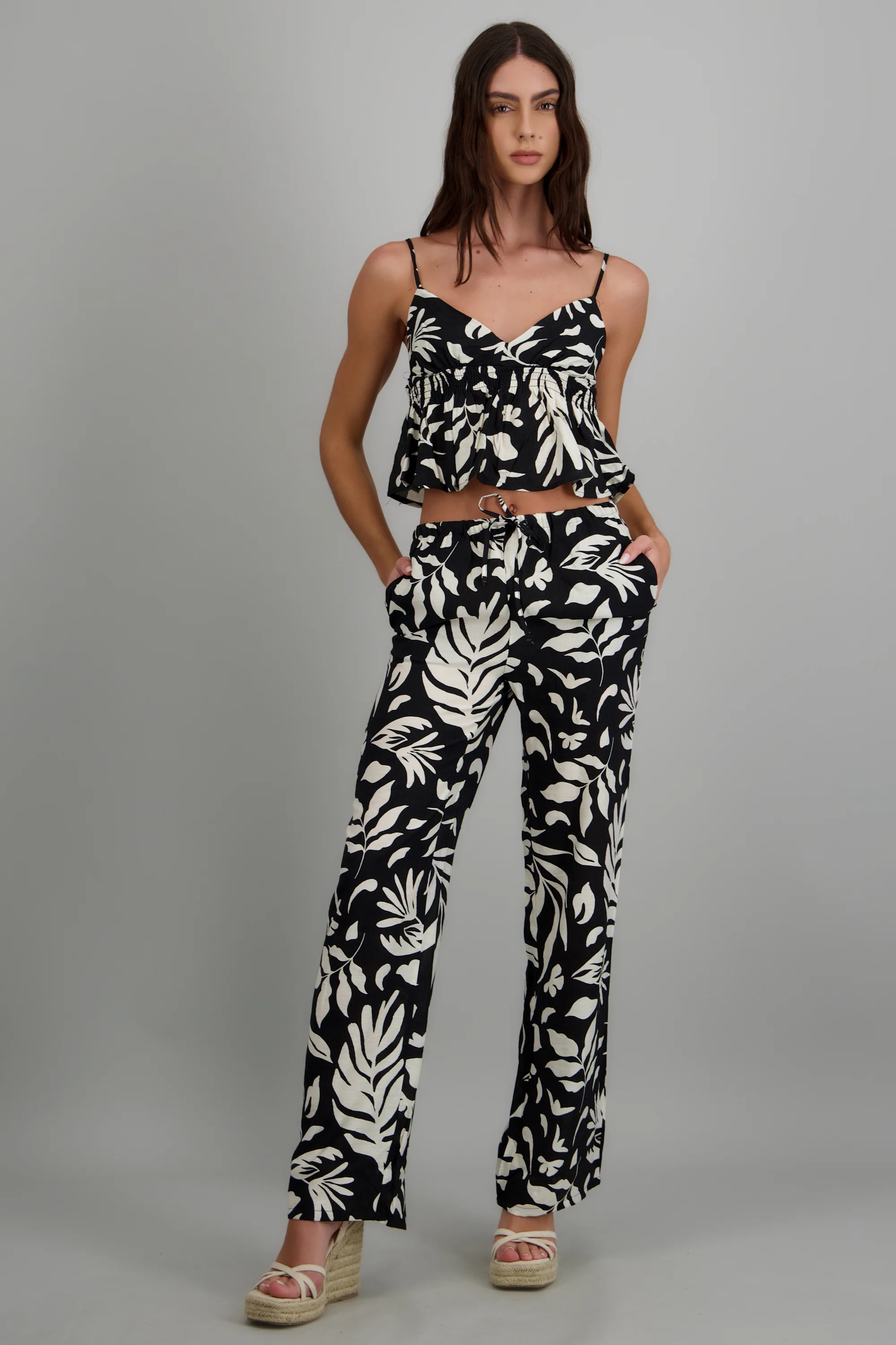 Pantalón con jareta estampado