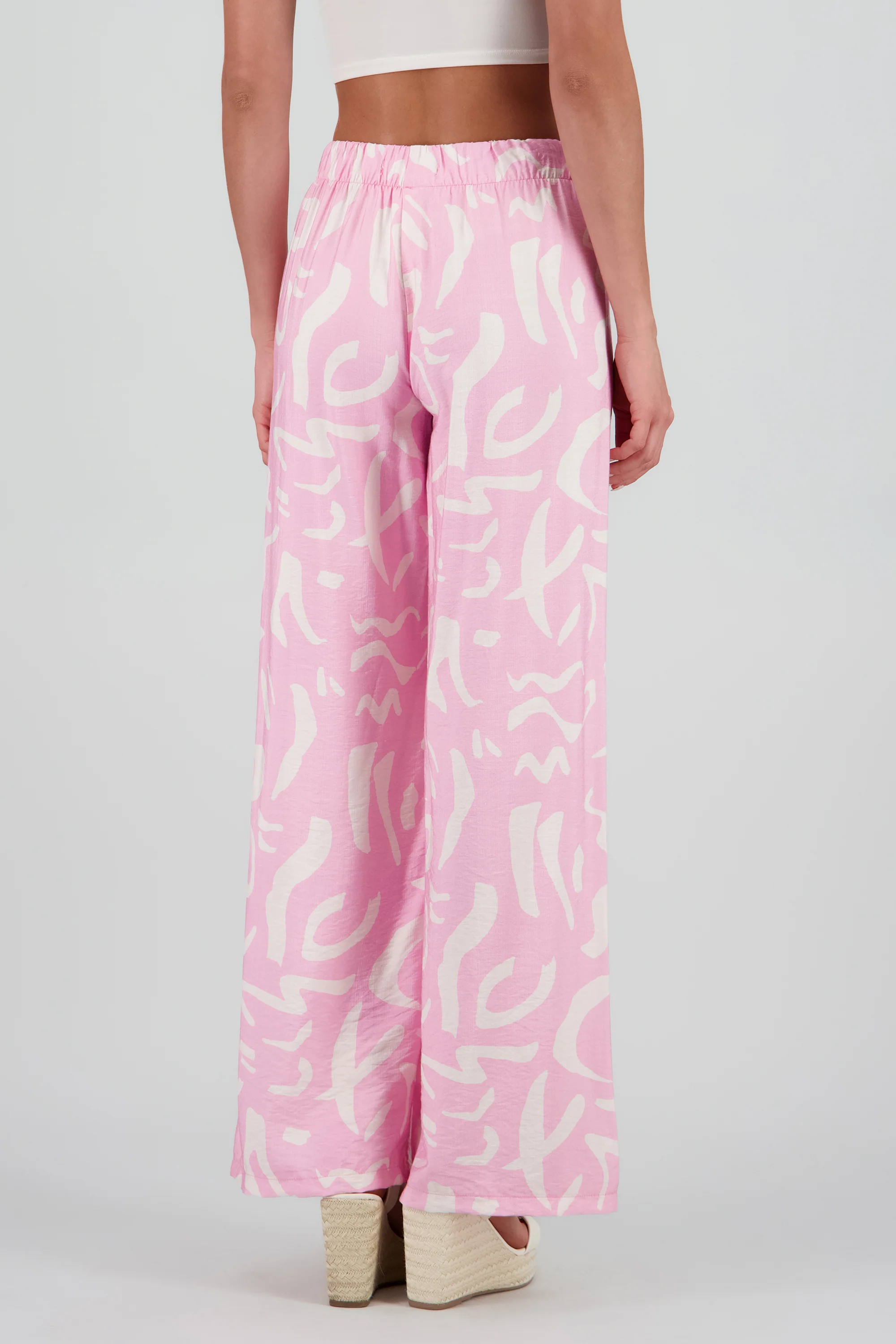 Pantalon fluido detalle estampado - Image 4