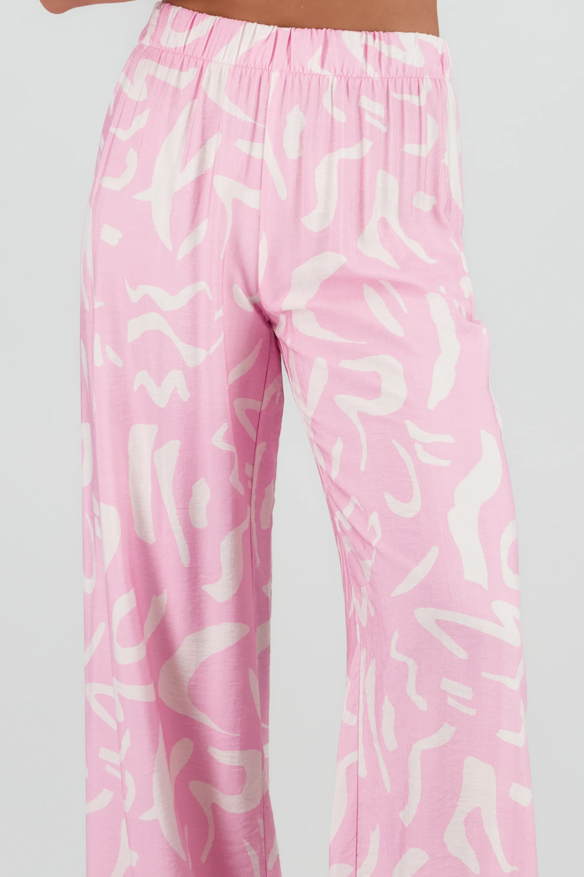 Pantalon fluido detalle estampado - Image 5