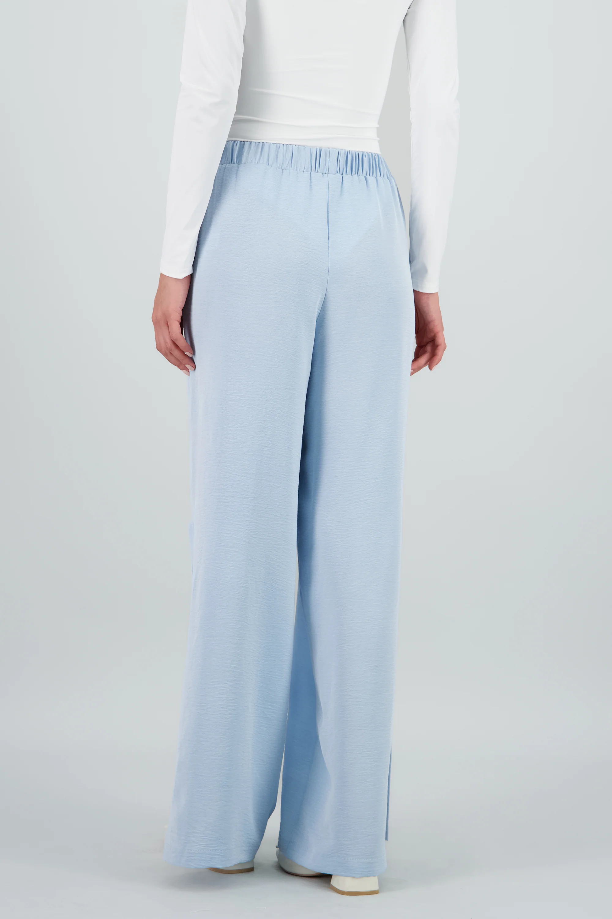 Pantalon fluido resorte detalle textura - Image 4
