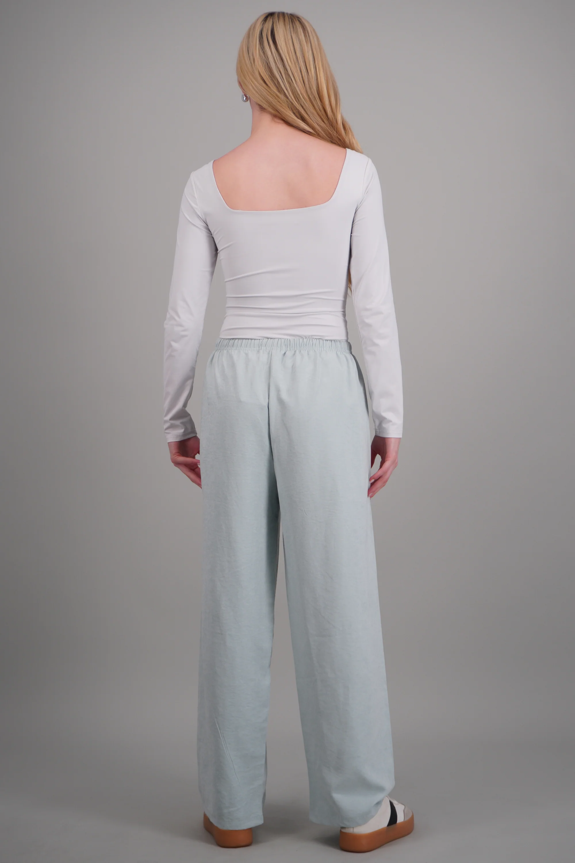 Pantalón liso - Image 4