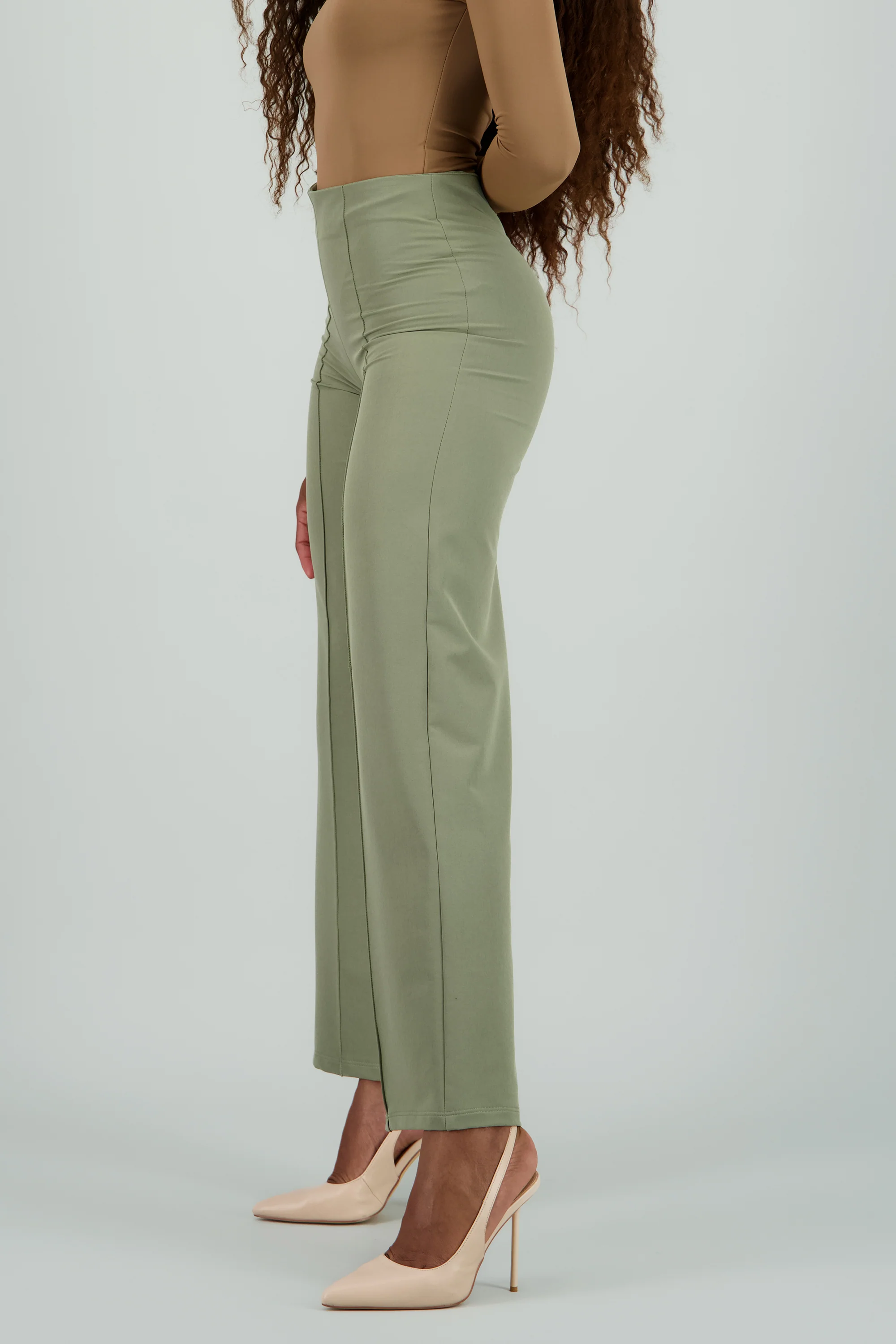 Pantalon liso amplio detalle costura - Image 3
