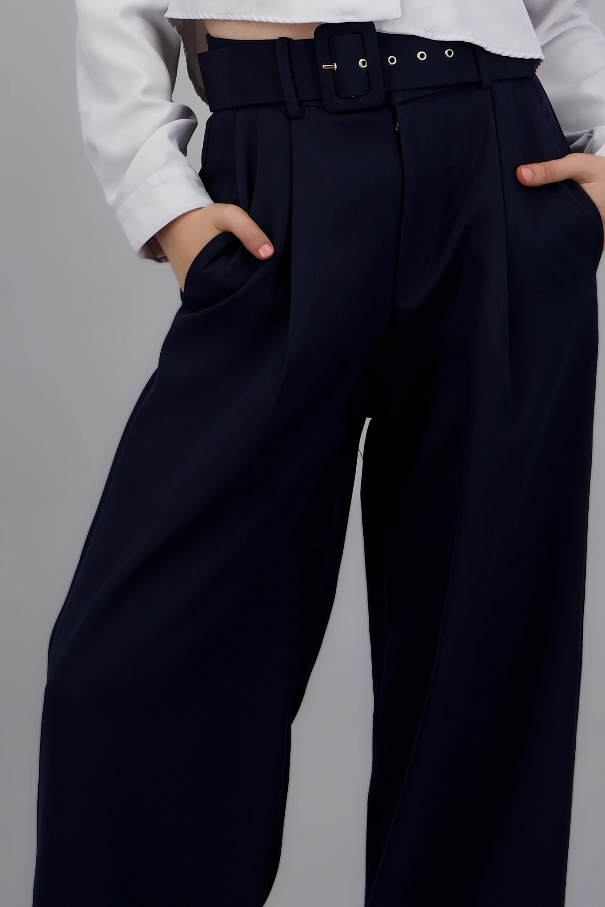Pantalón liso cinturón - Image 5