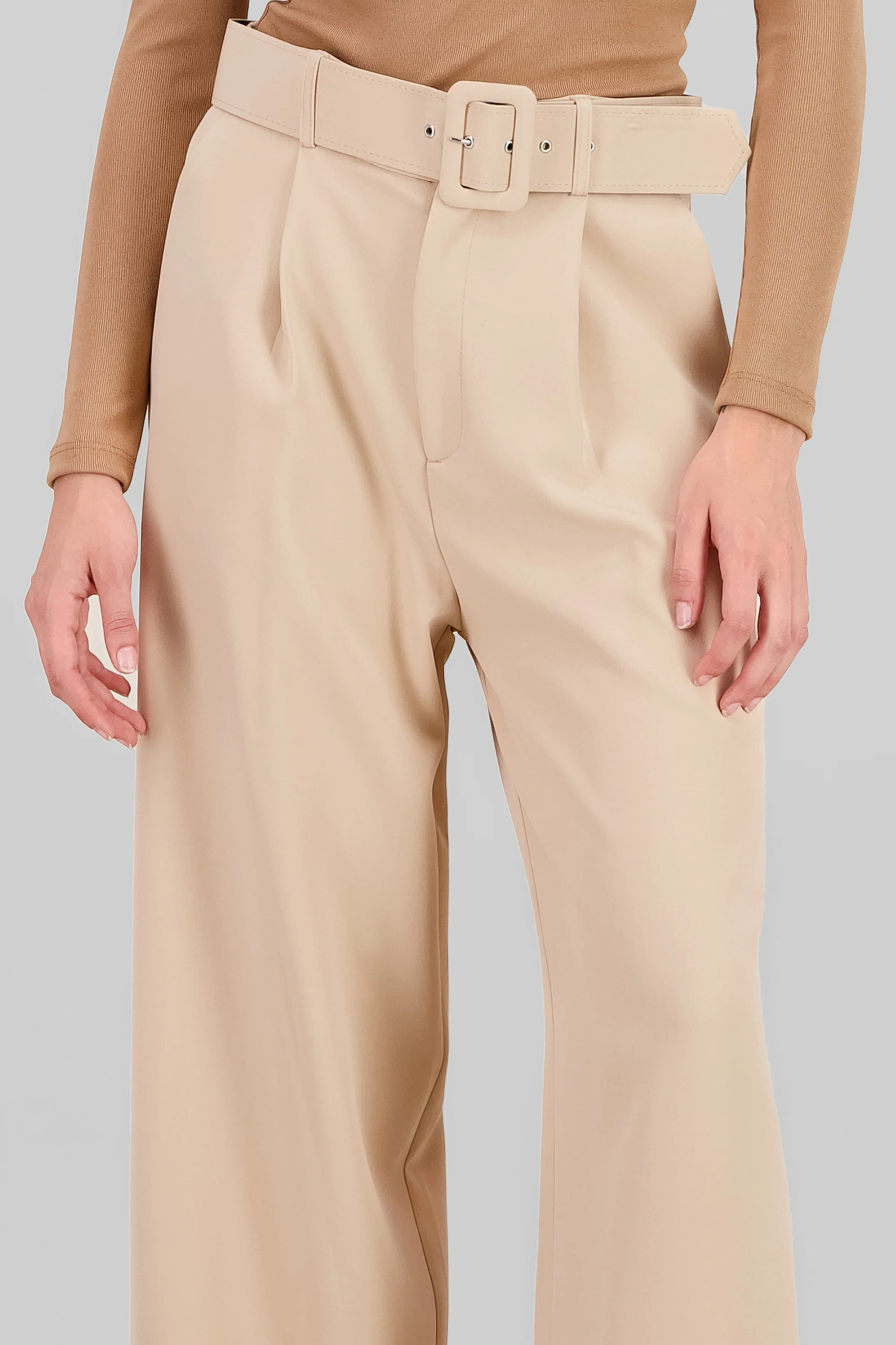 Pantalón liso cinturón - Image 5