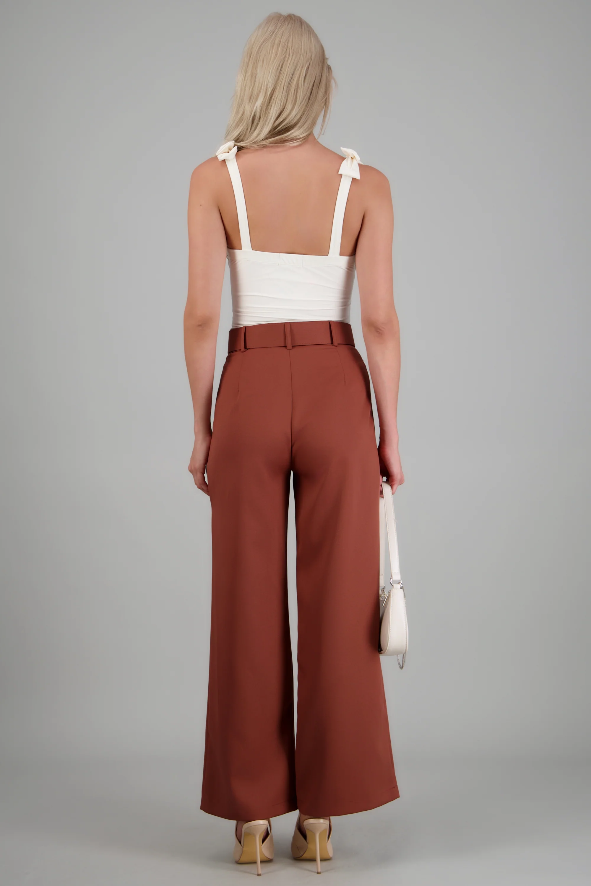 Pantalón liso cinturón - Image 2