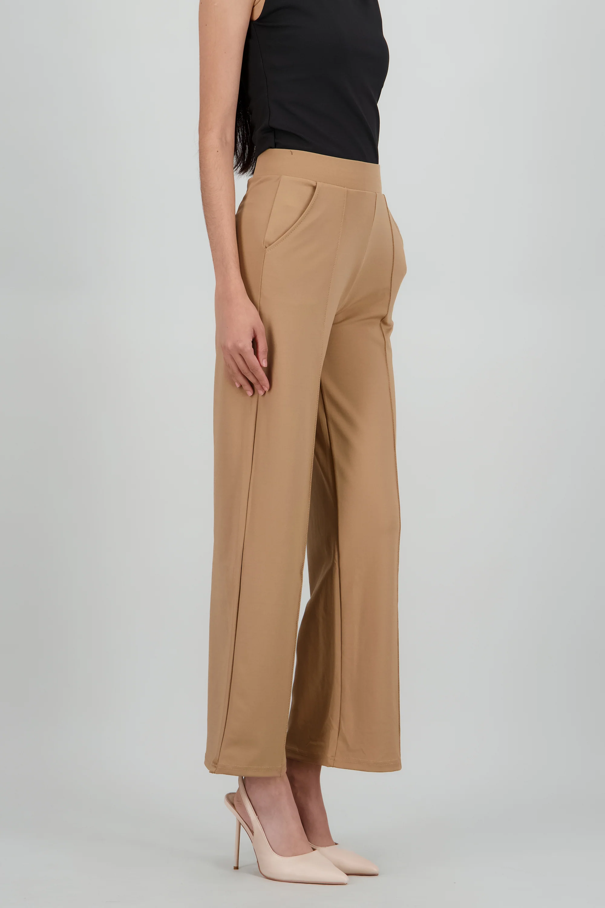 Pantalon liso con bolsas - Image 3