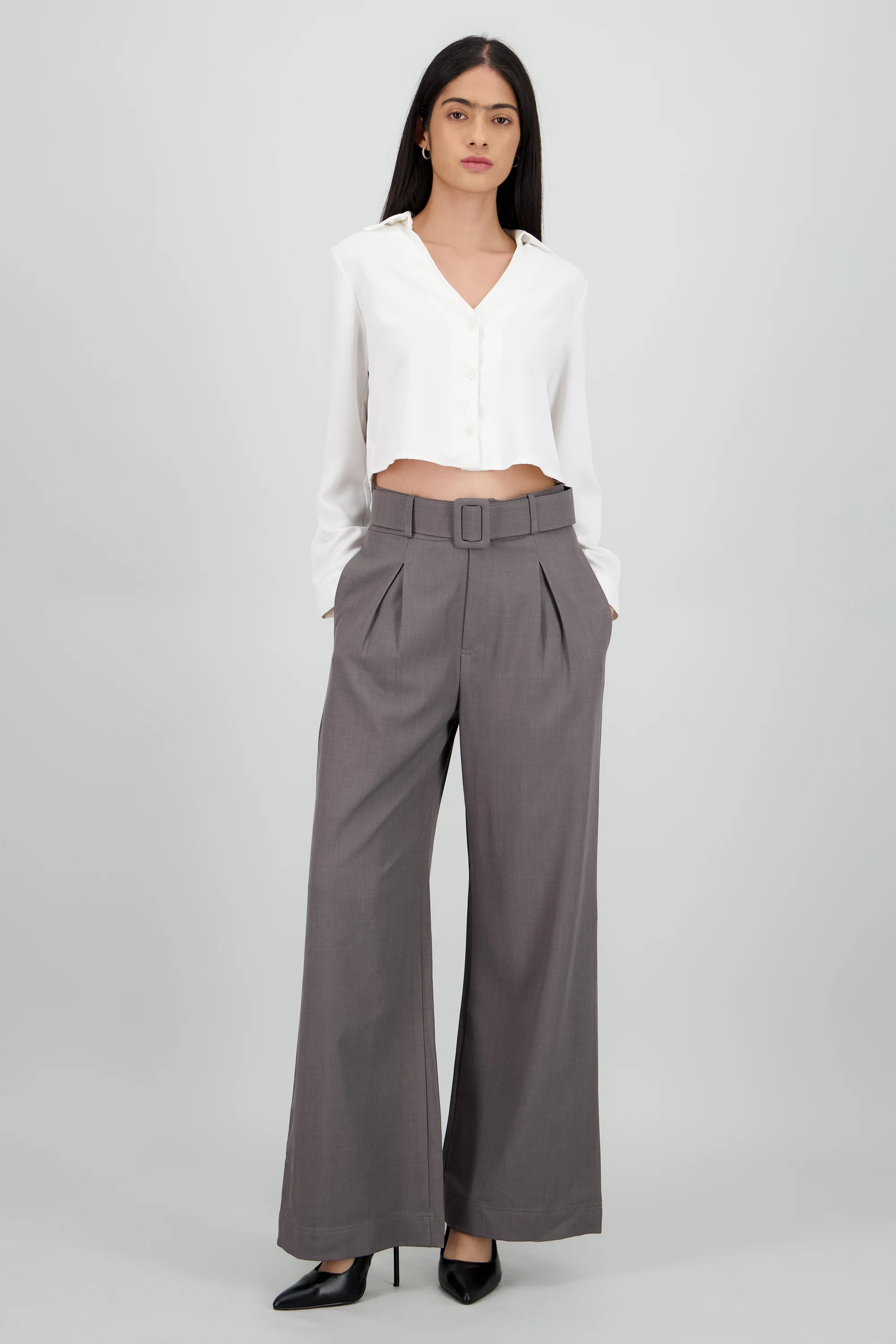 Pantalon pinzas detalle cinturon