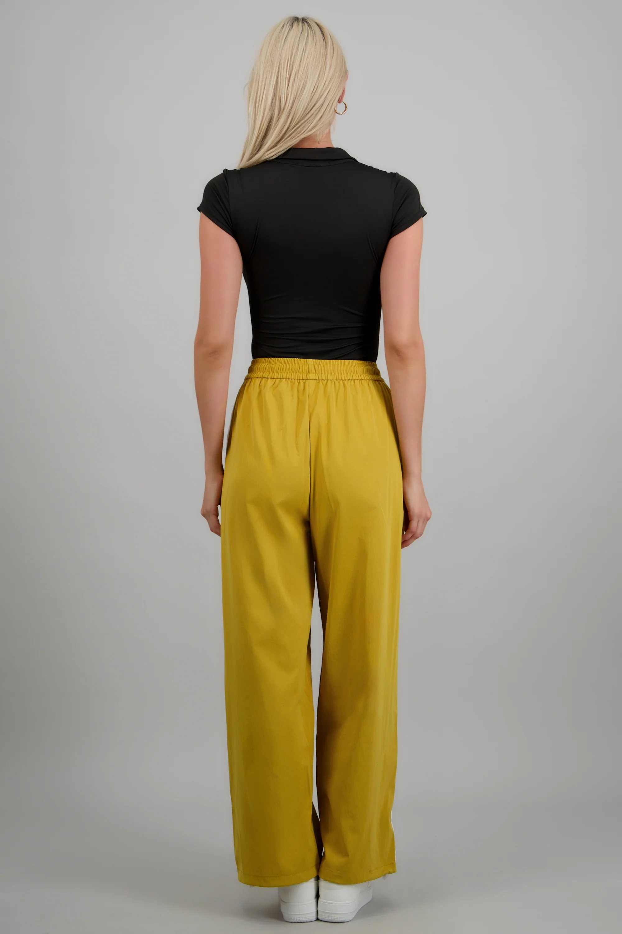 Pantalon rayas en costados - Image 4