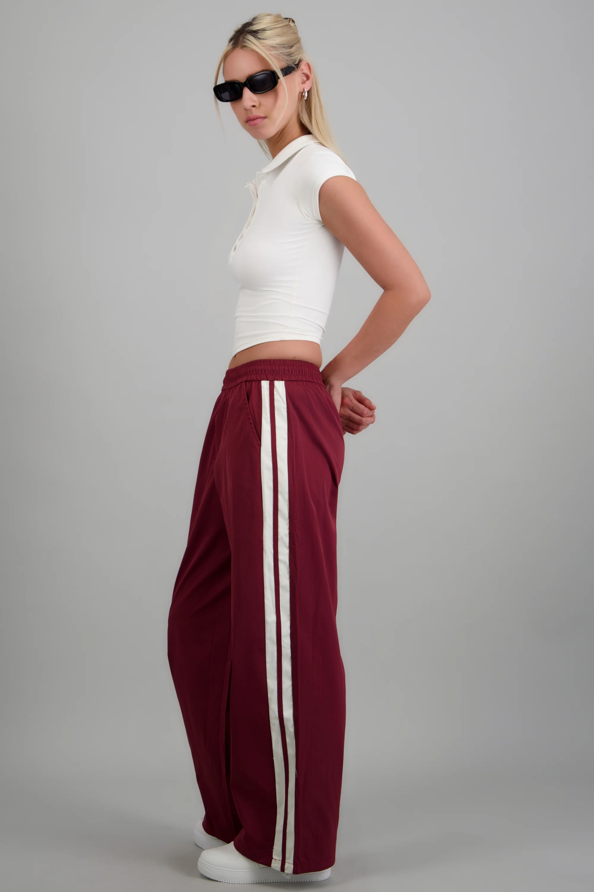 Pantalon rayas en costados - Image 2