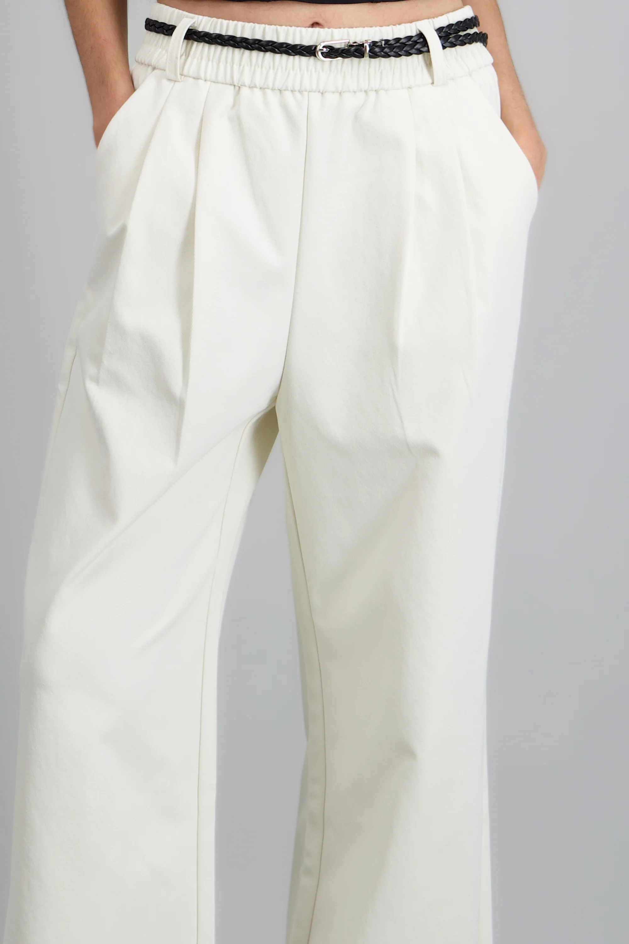 Pantalón recto con cinto delgado - Image 5