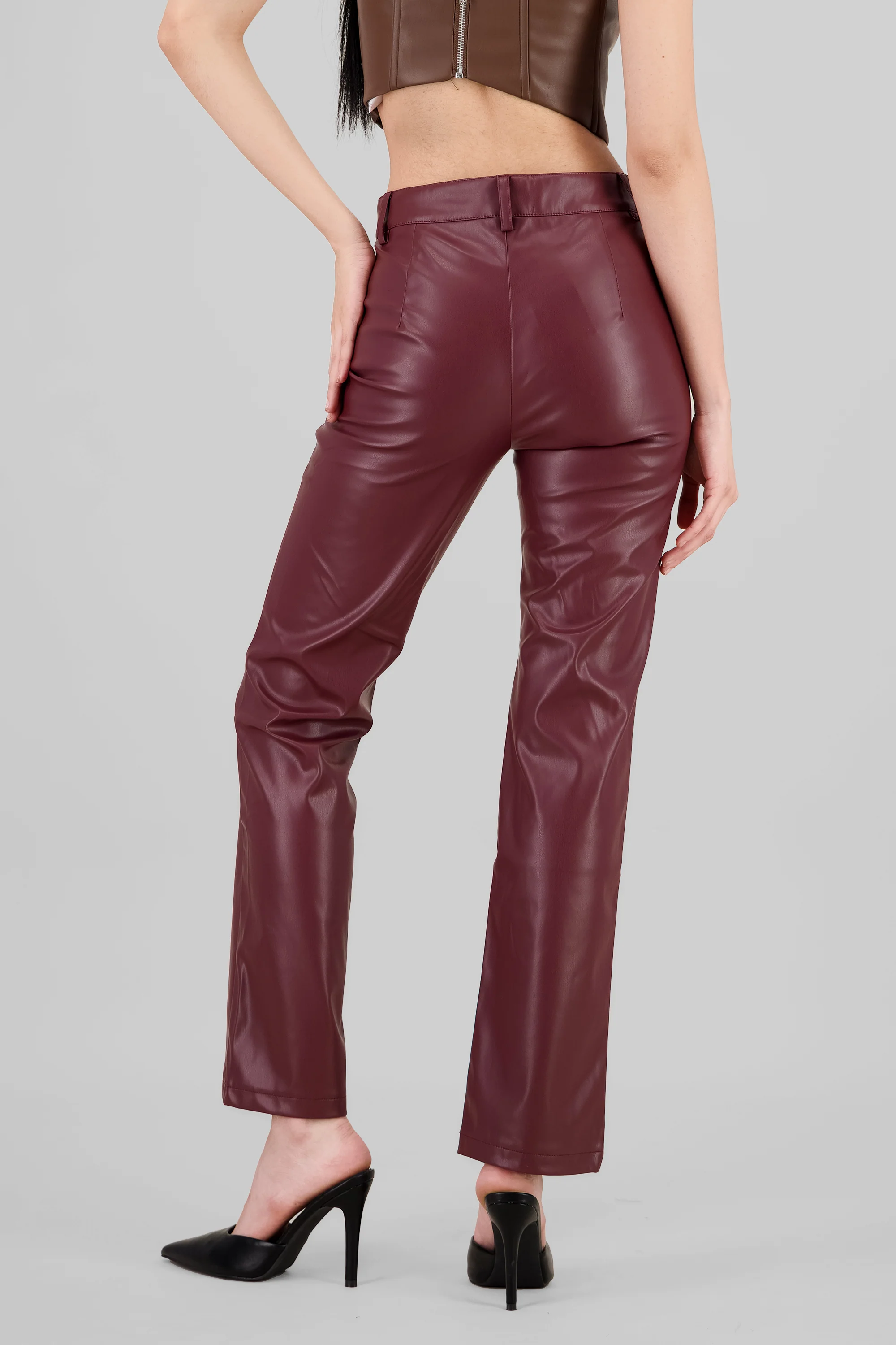 Pantalon straight efecto piel - Image 4