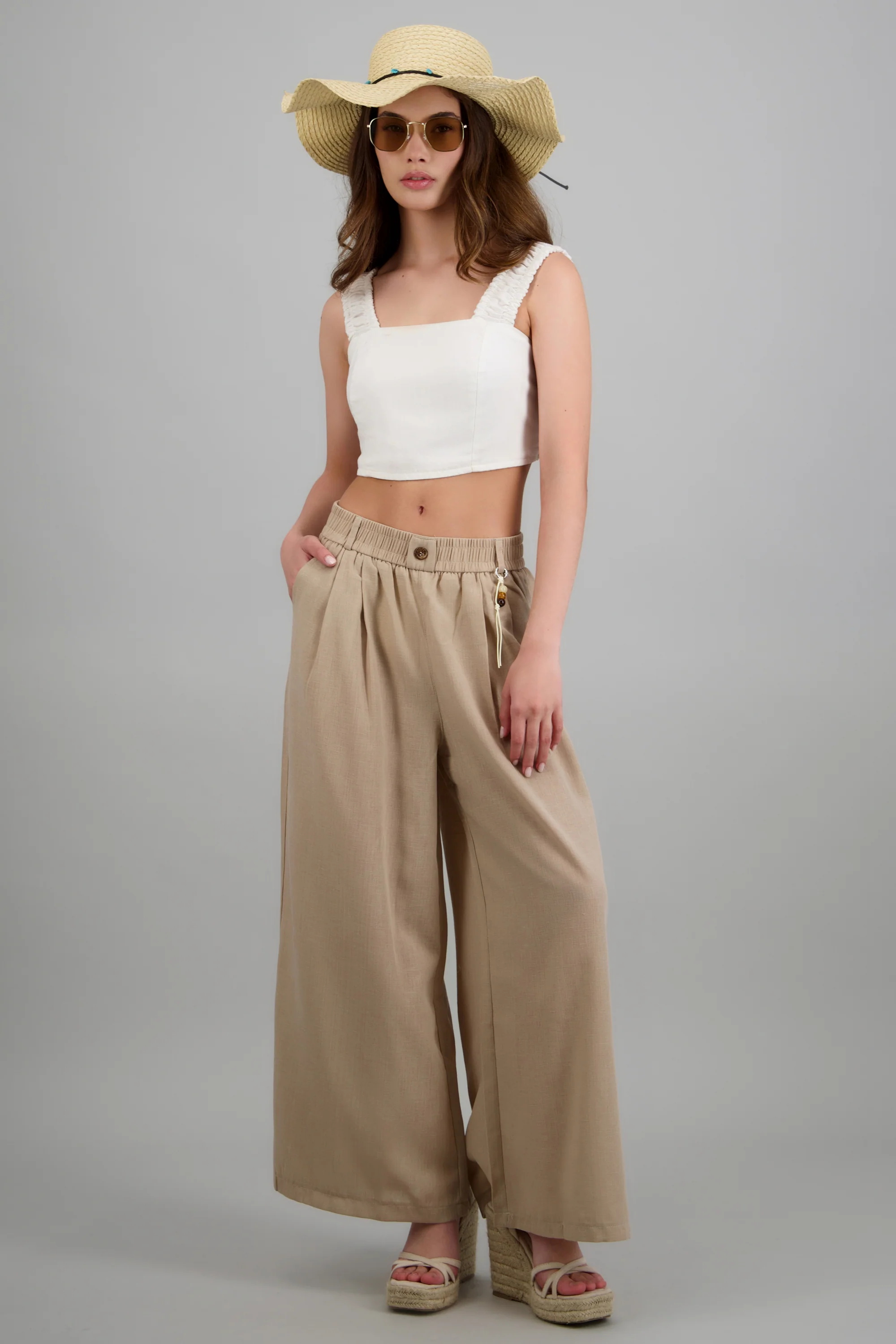 Pantalones amplios con detalle de charm - Image 3