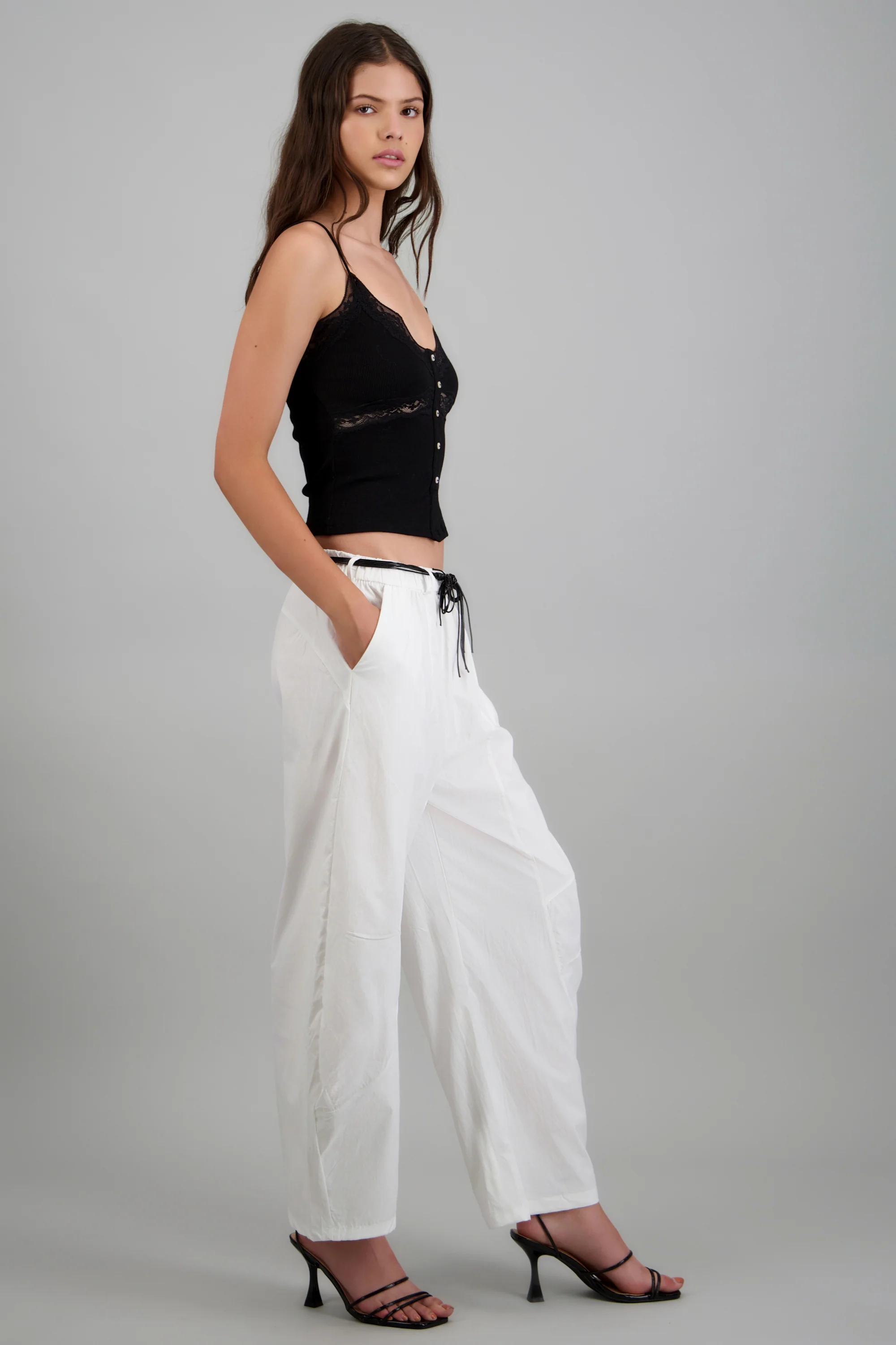 Pantalones barrel con cinto - Image 8