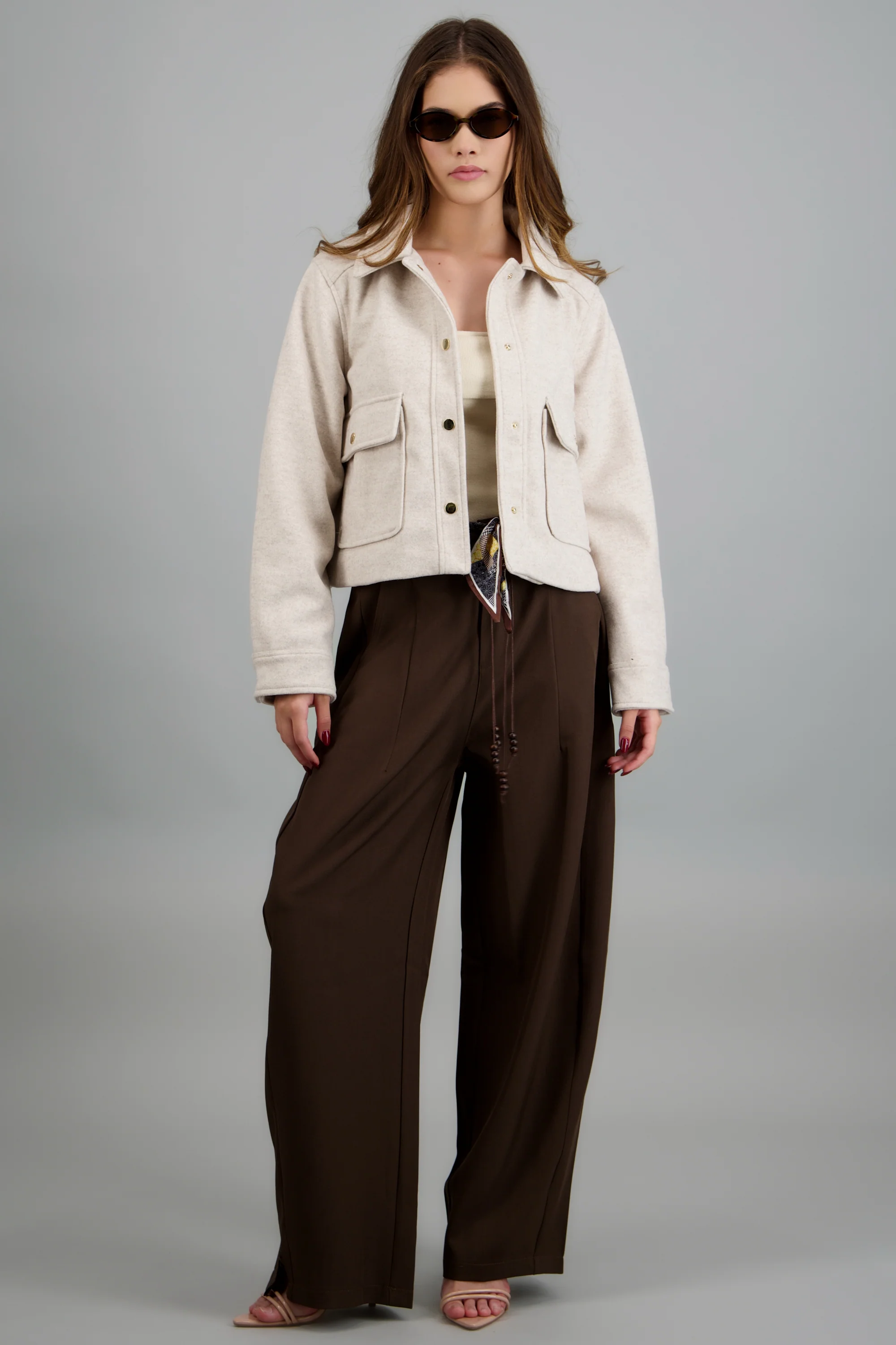 Pantalones barrel con cinturon - Image 4