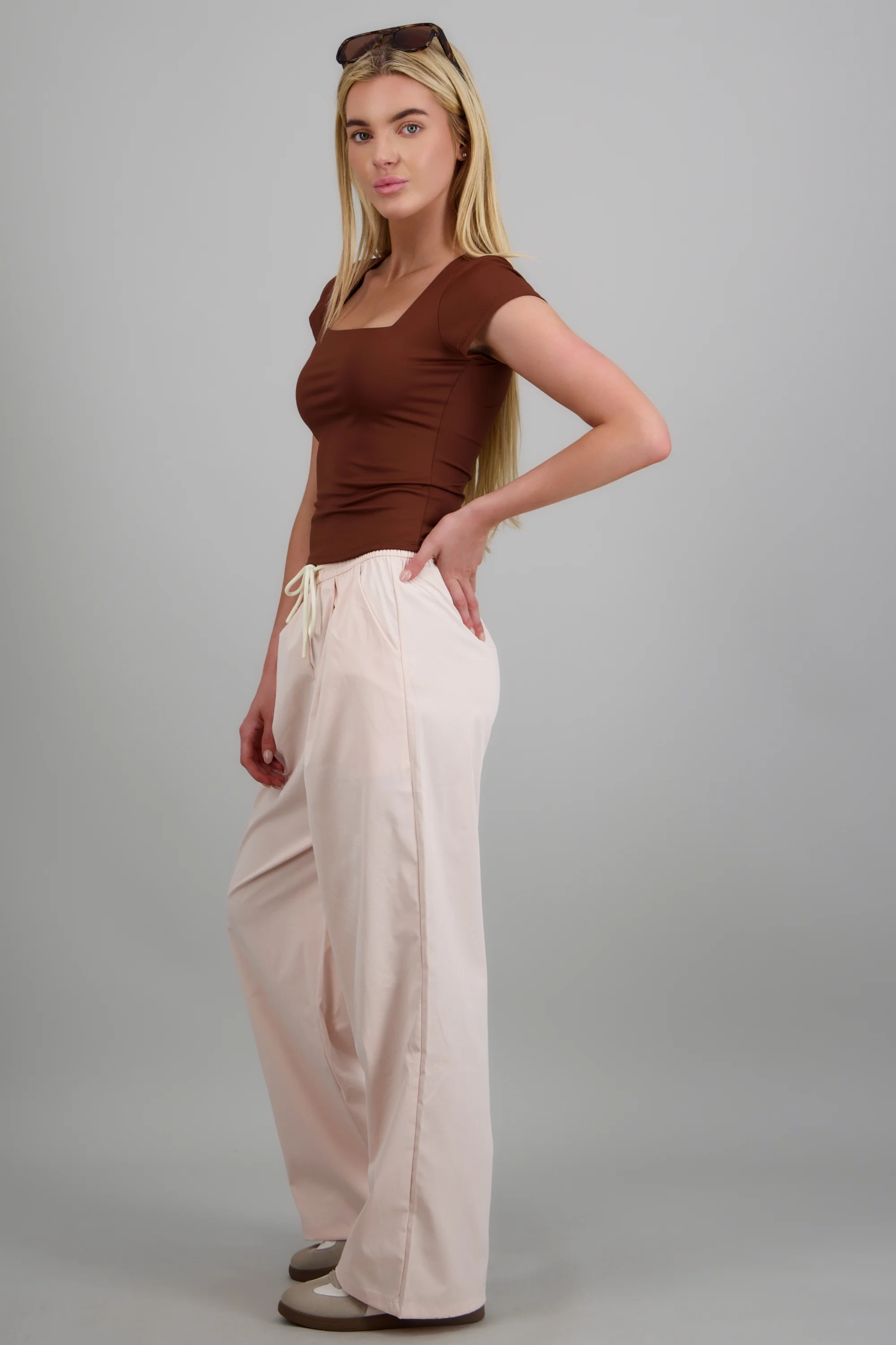 Pantalones con jareta - Image 2