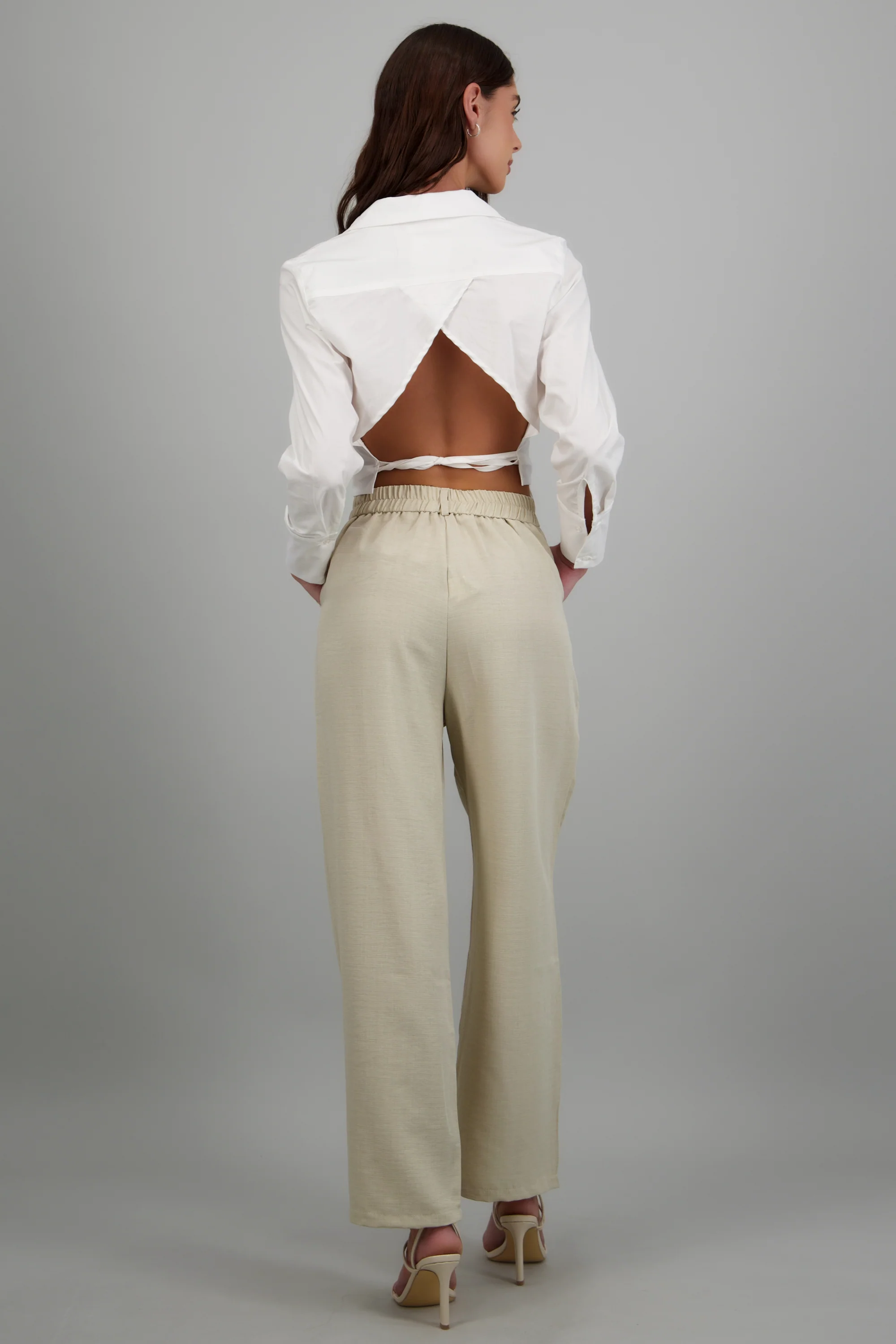 Pantalones ligeros con pinzas mezcla lino - Image 4