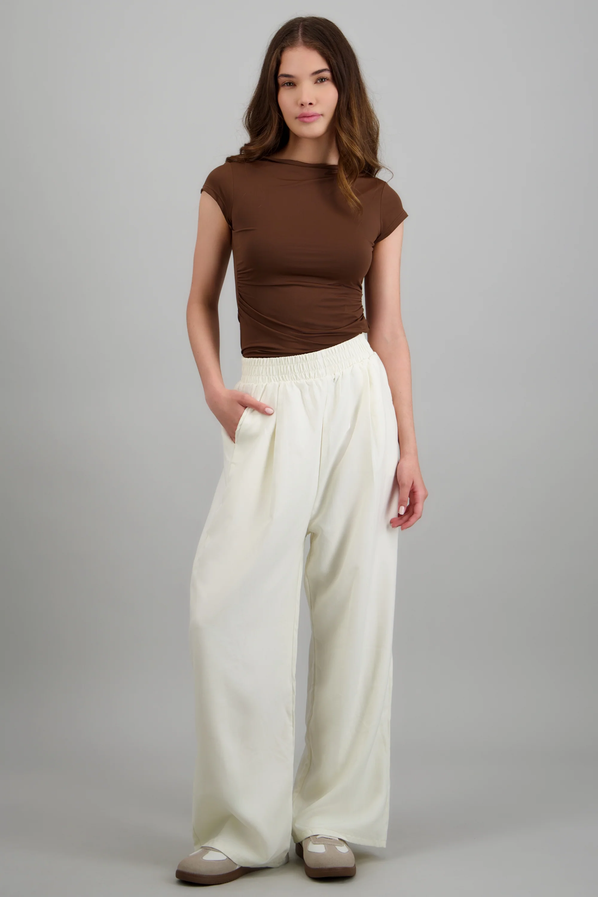 Pantalones tela textura - Image 3