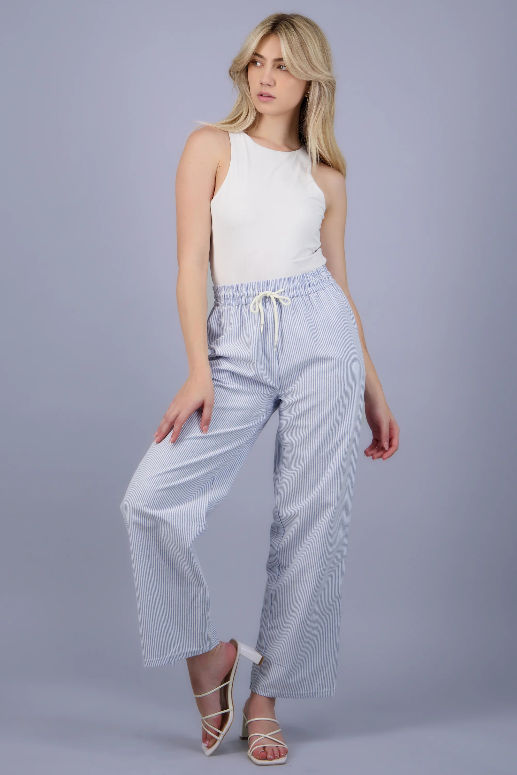 Pantalones tipo lino rayas