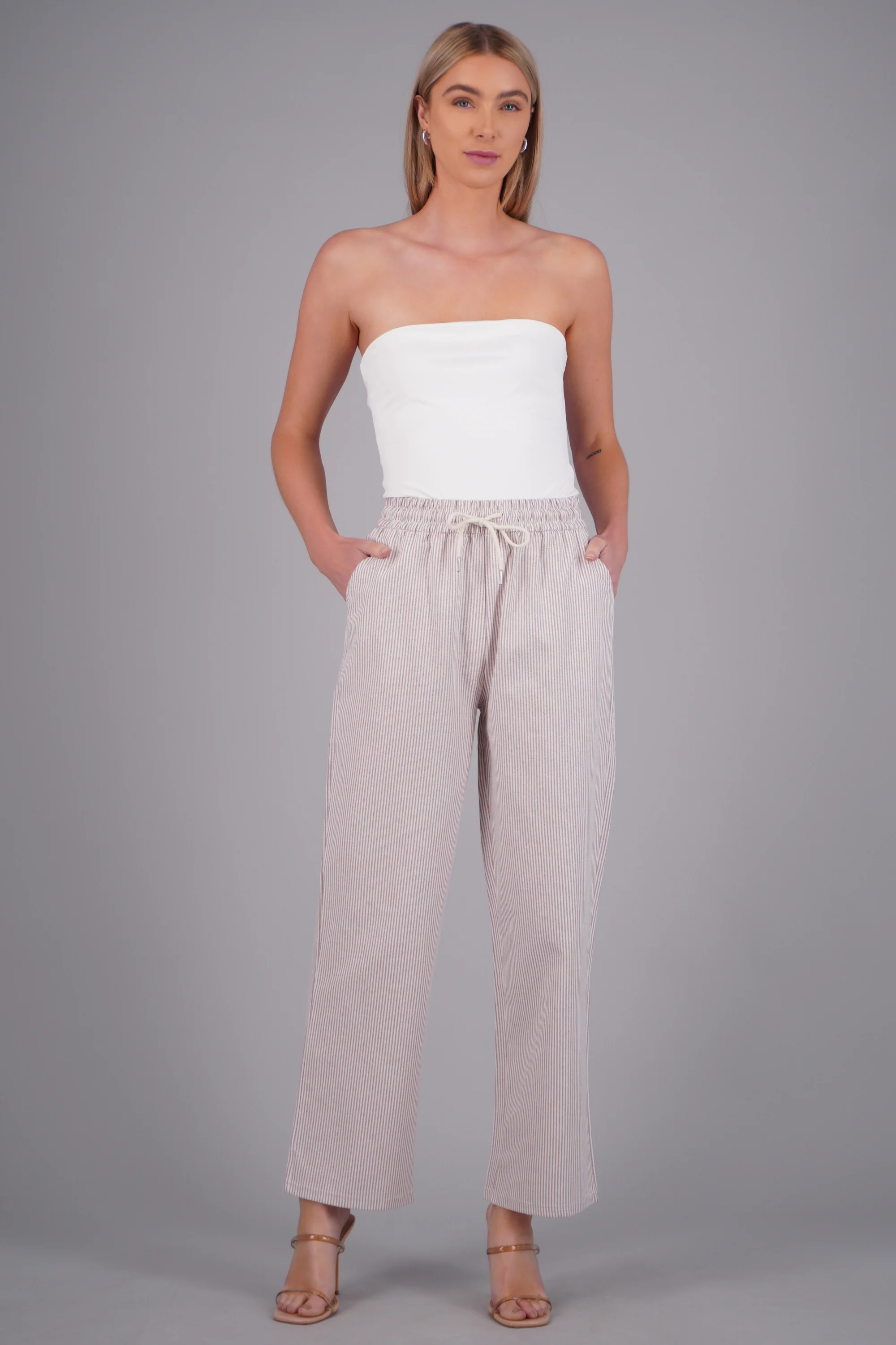Pantalones tipo lino rayas