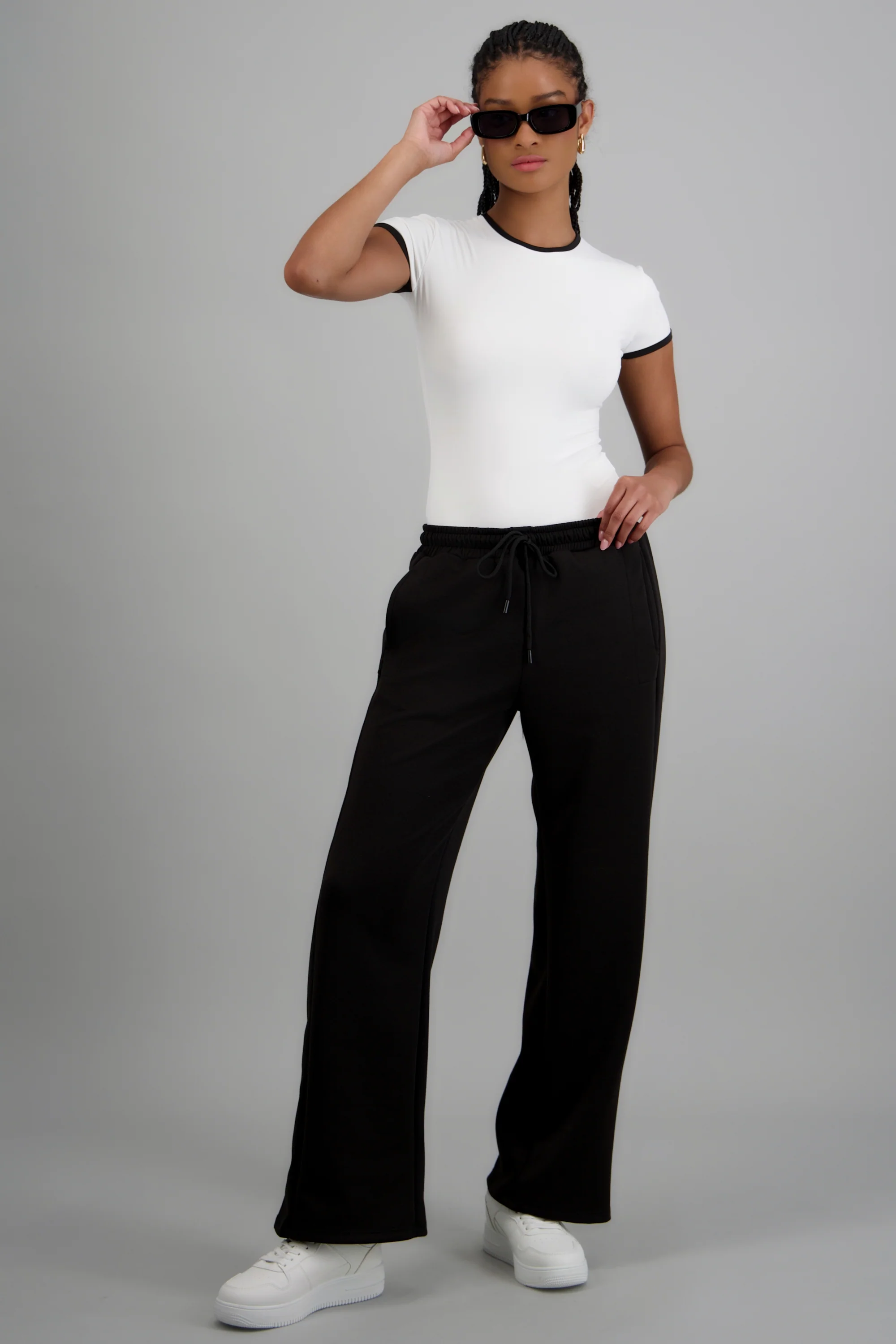 Pants lisos con bolsas - Image 3