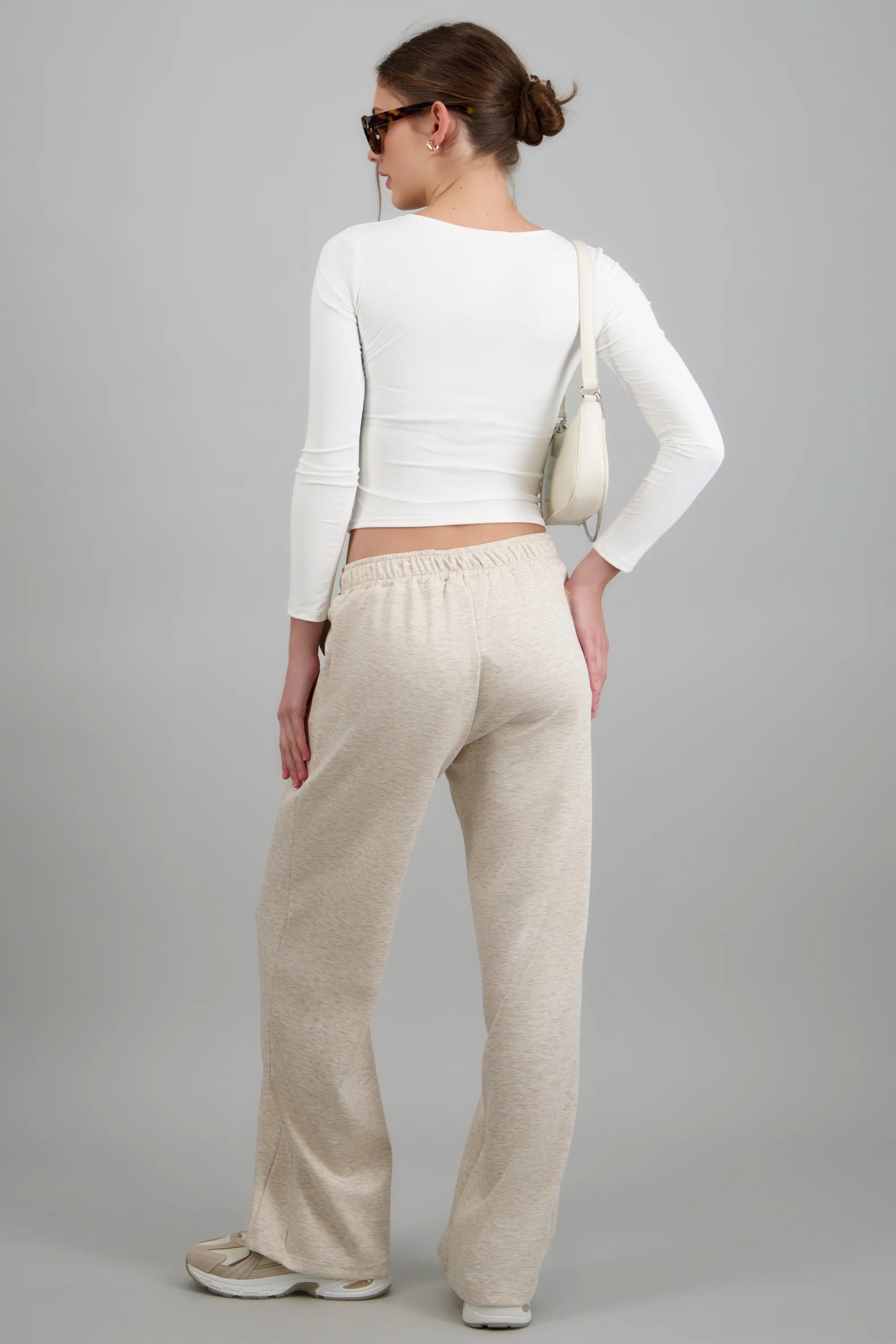 Pants lisos con bolsas - Image 4