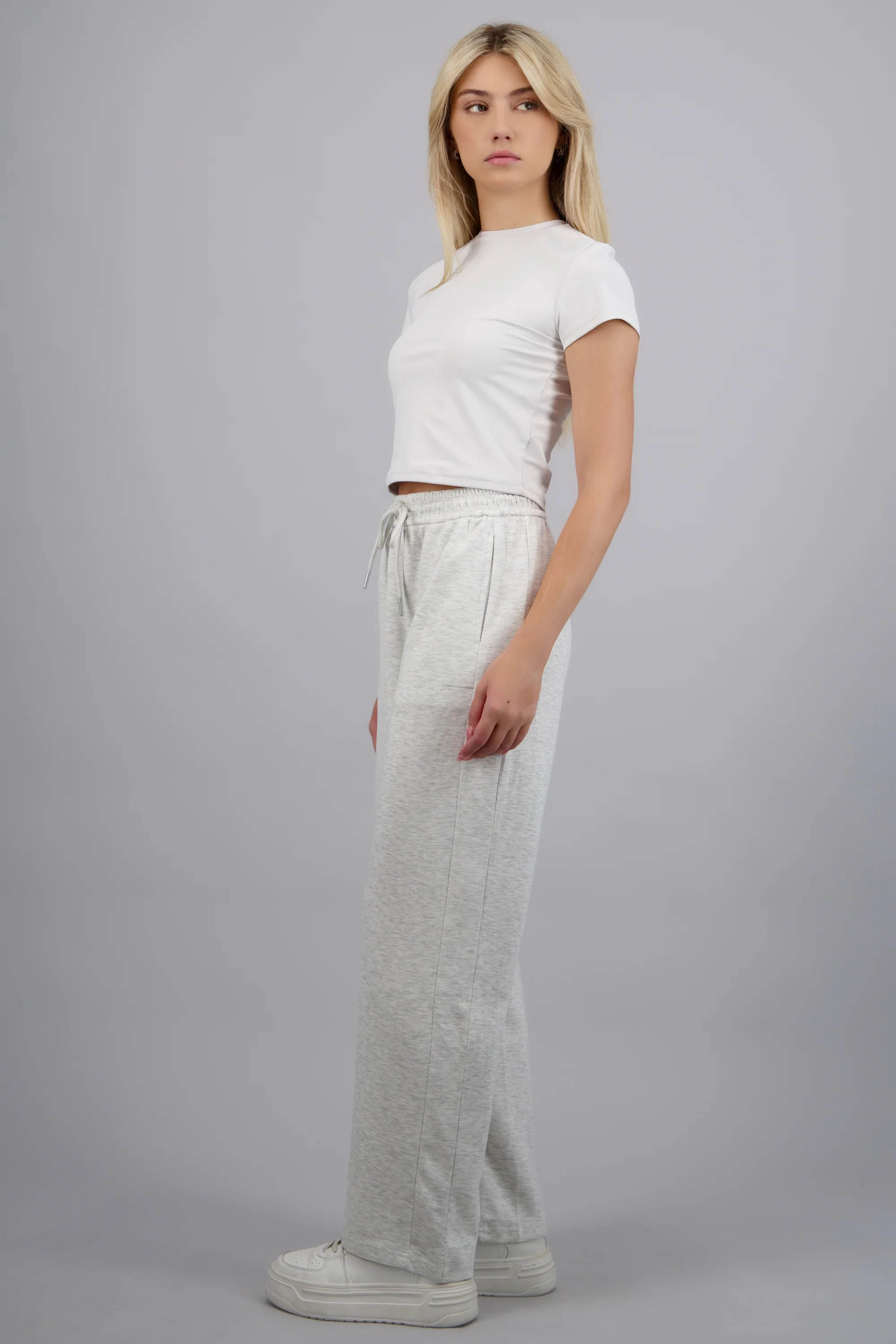 Pants lisos con bolsas - Image 2