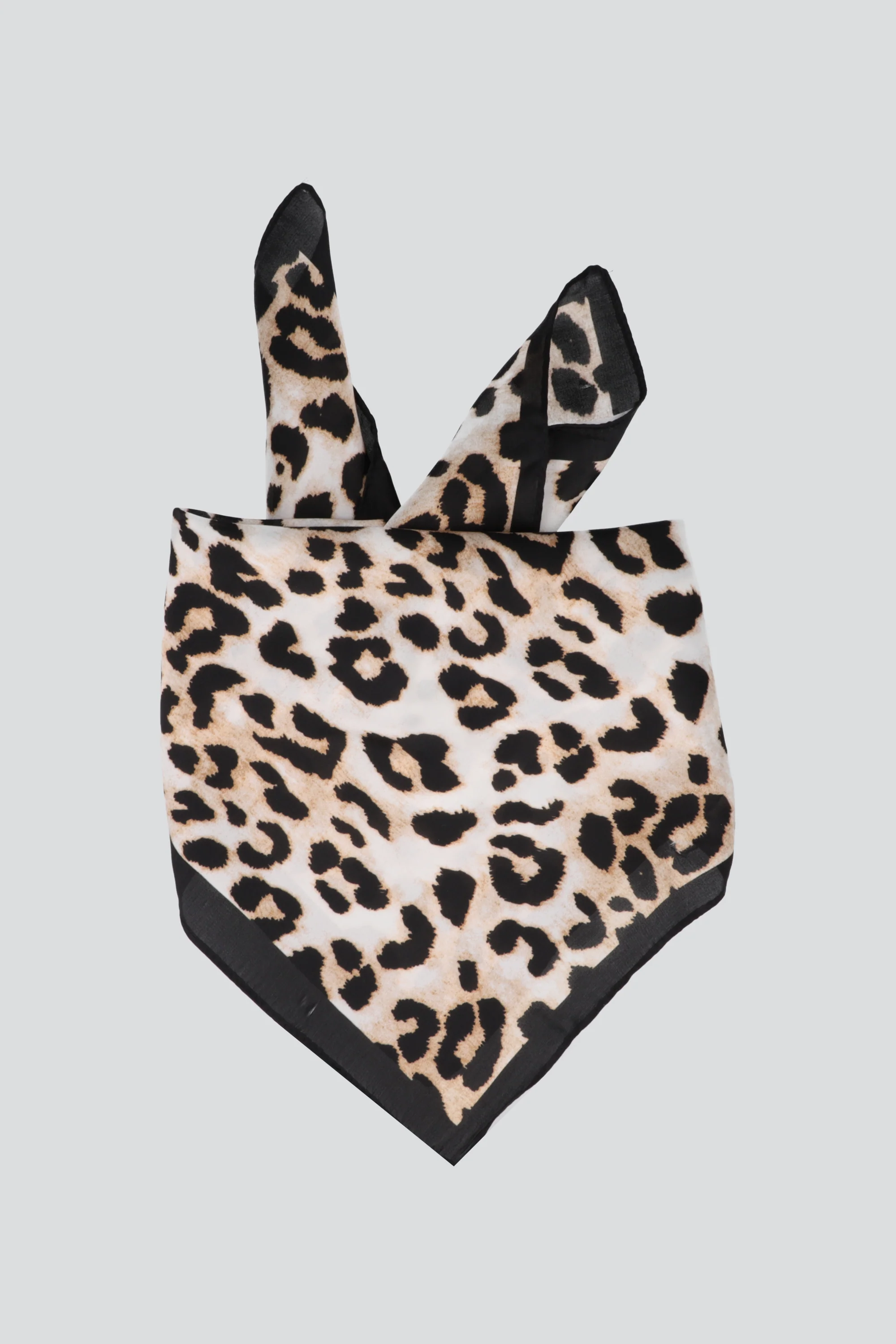 Pañuelo leopardo cenefa