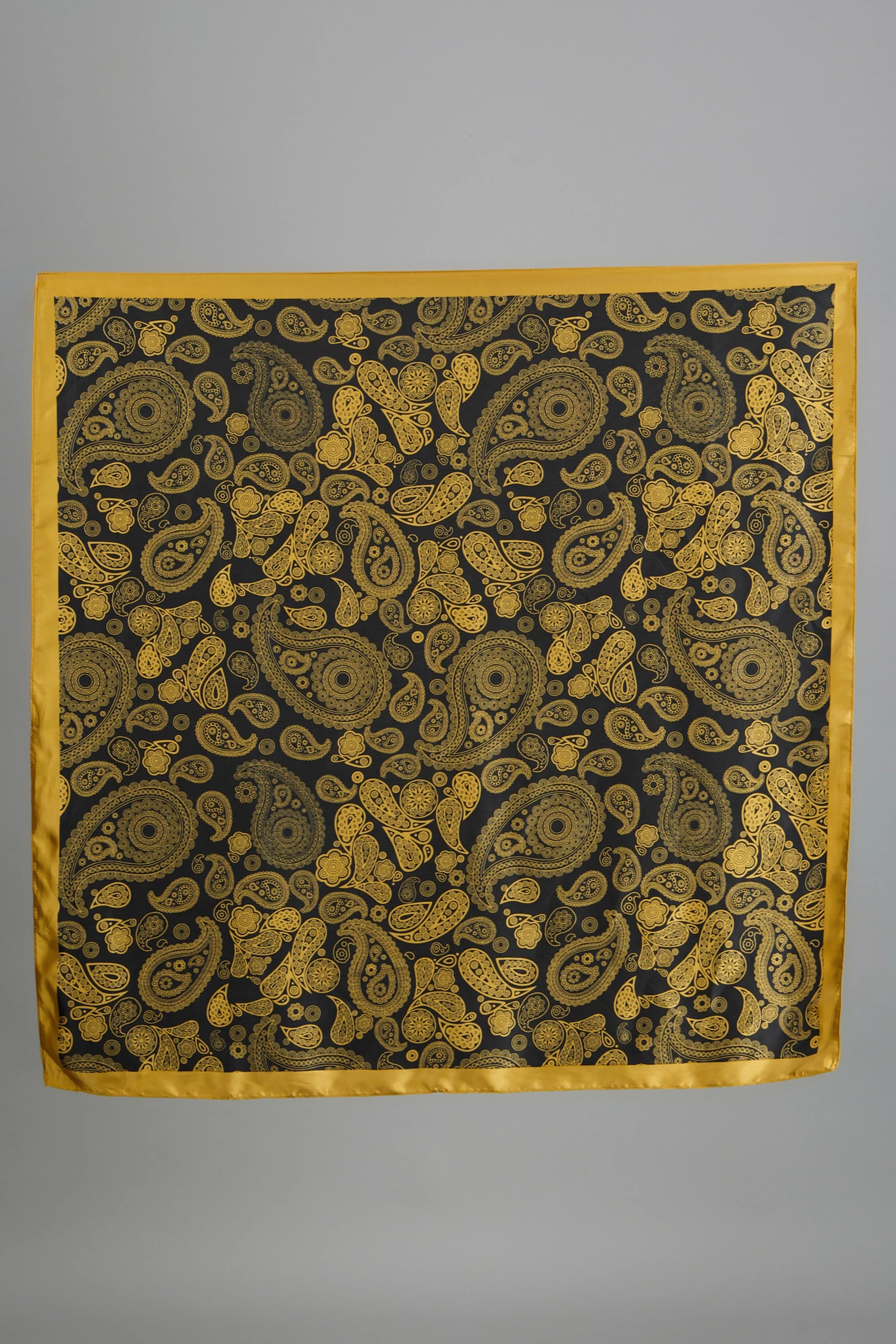 Pañuelo satín paisleys mandala - Image 5