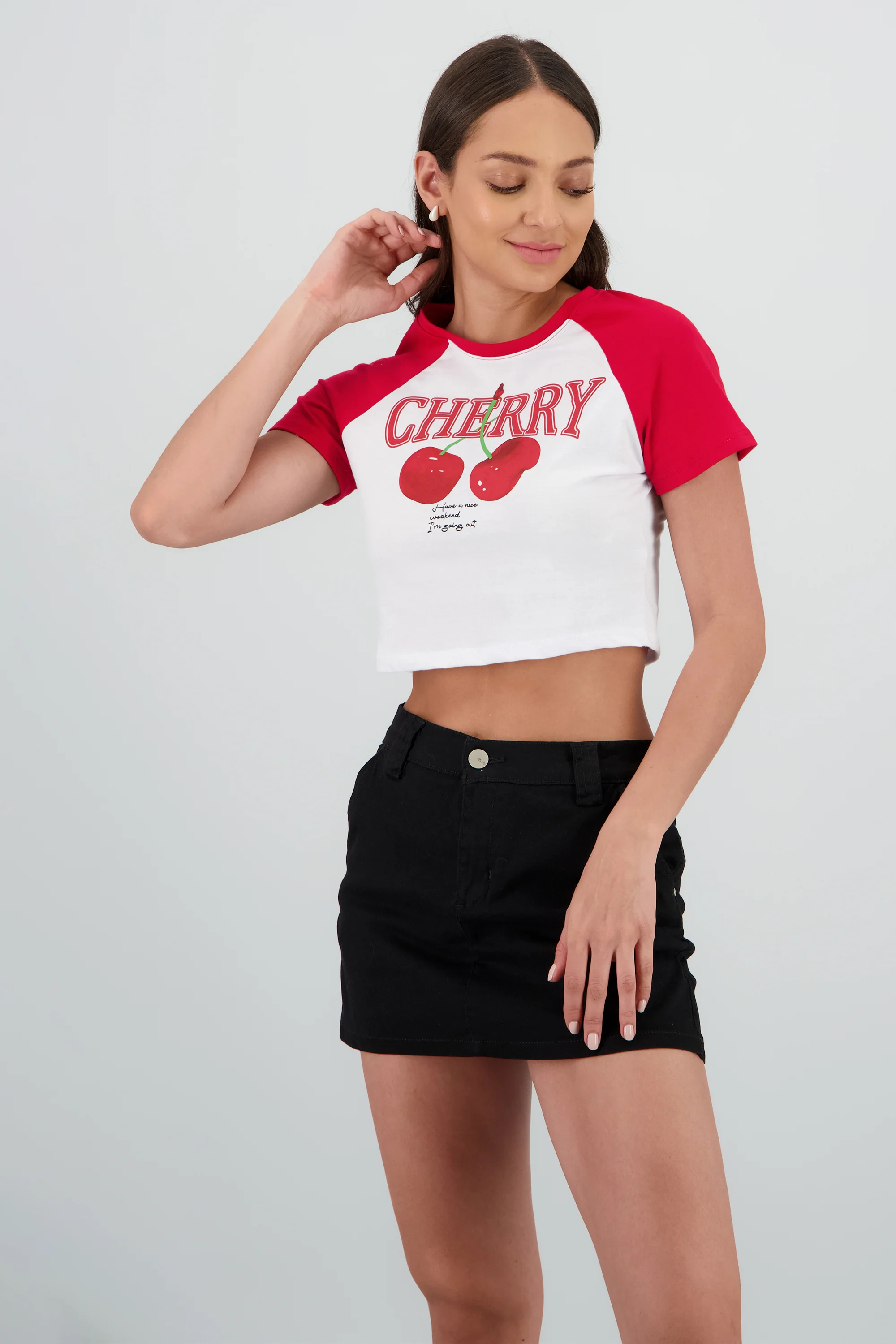 Playera crop cerezas contraste mangas - Image 2
